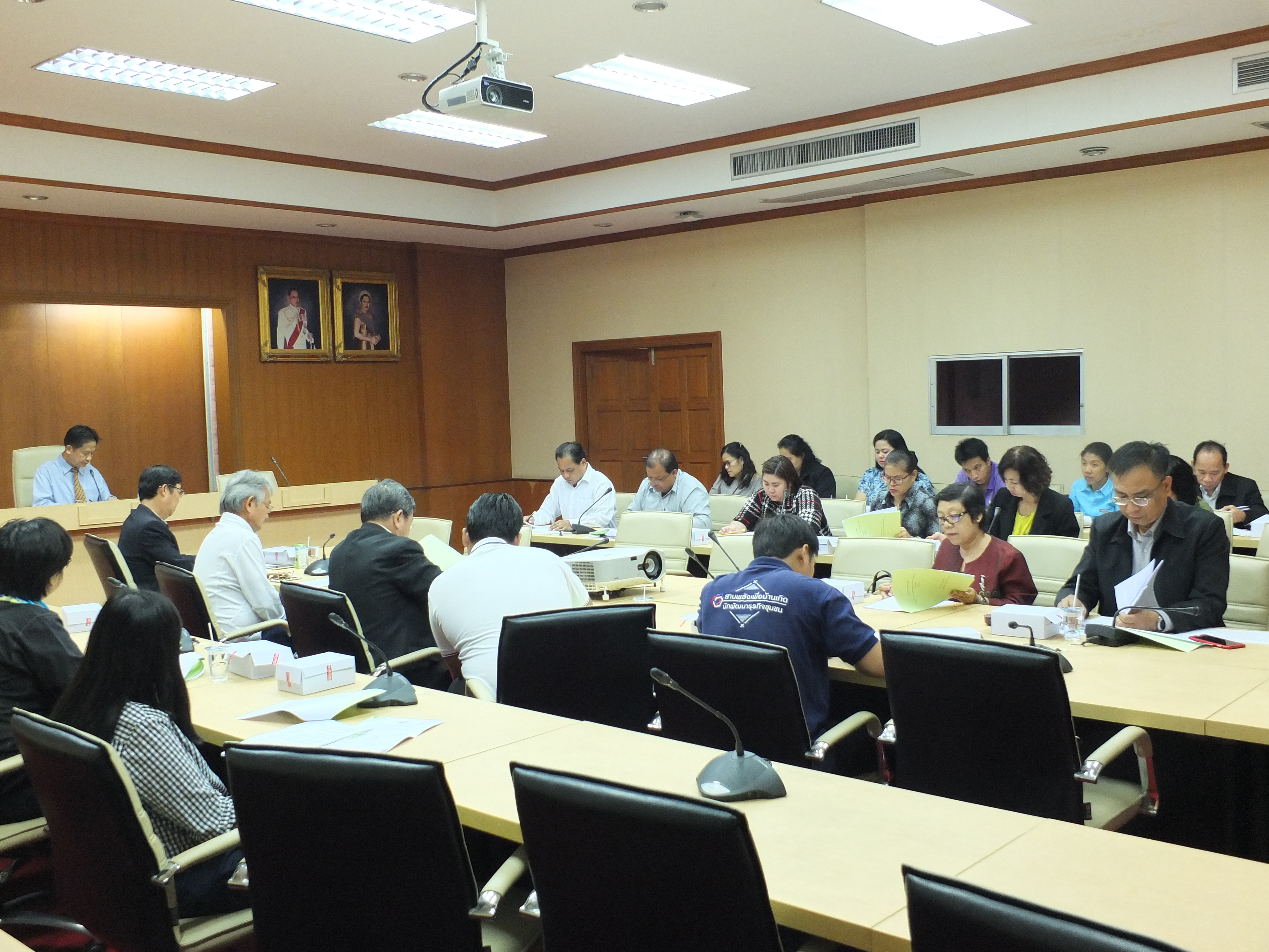 @ปทุมธานี “การประชุมคณะกรรมการประสานและขับเคลื่อนโยบายสานพลังประชารัฐ จังหวัดปทุมธานี”