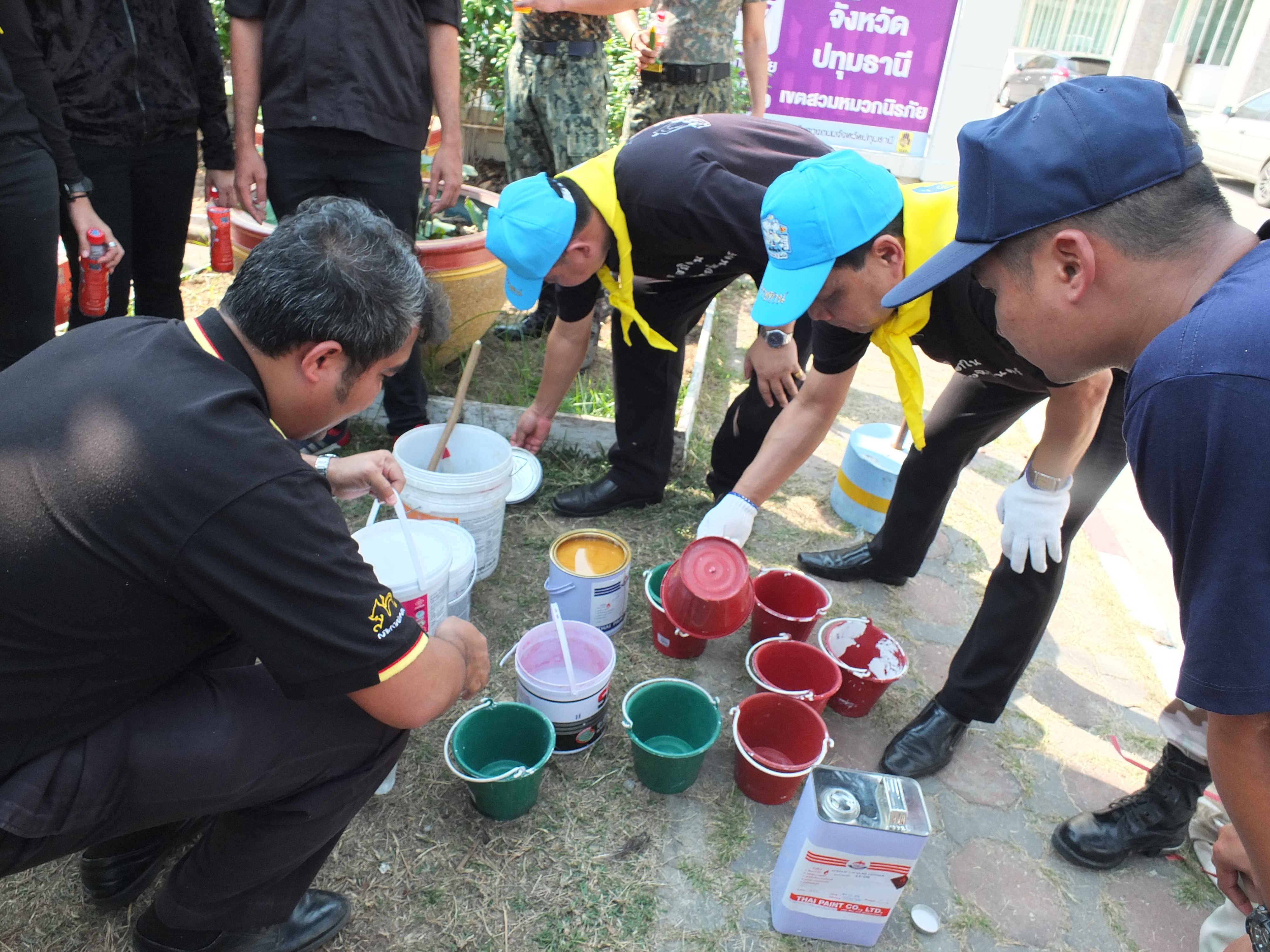 @ปทุมธานี “สำนักงานพัฒนาชุมชนจังหวัดปทุมธานี ร่วมกิจกรรมปรับปรุงภูมิทัศน์บริเวณศาลากลางจังหวัดปทุมธานี”