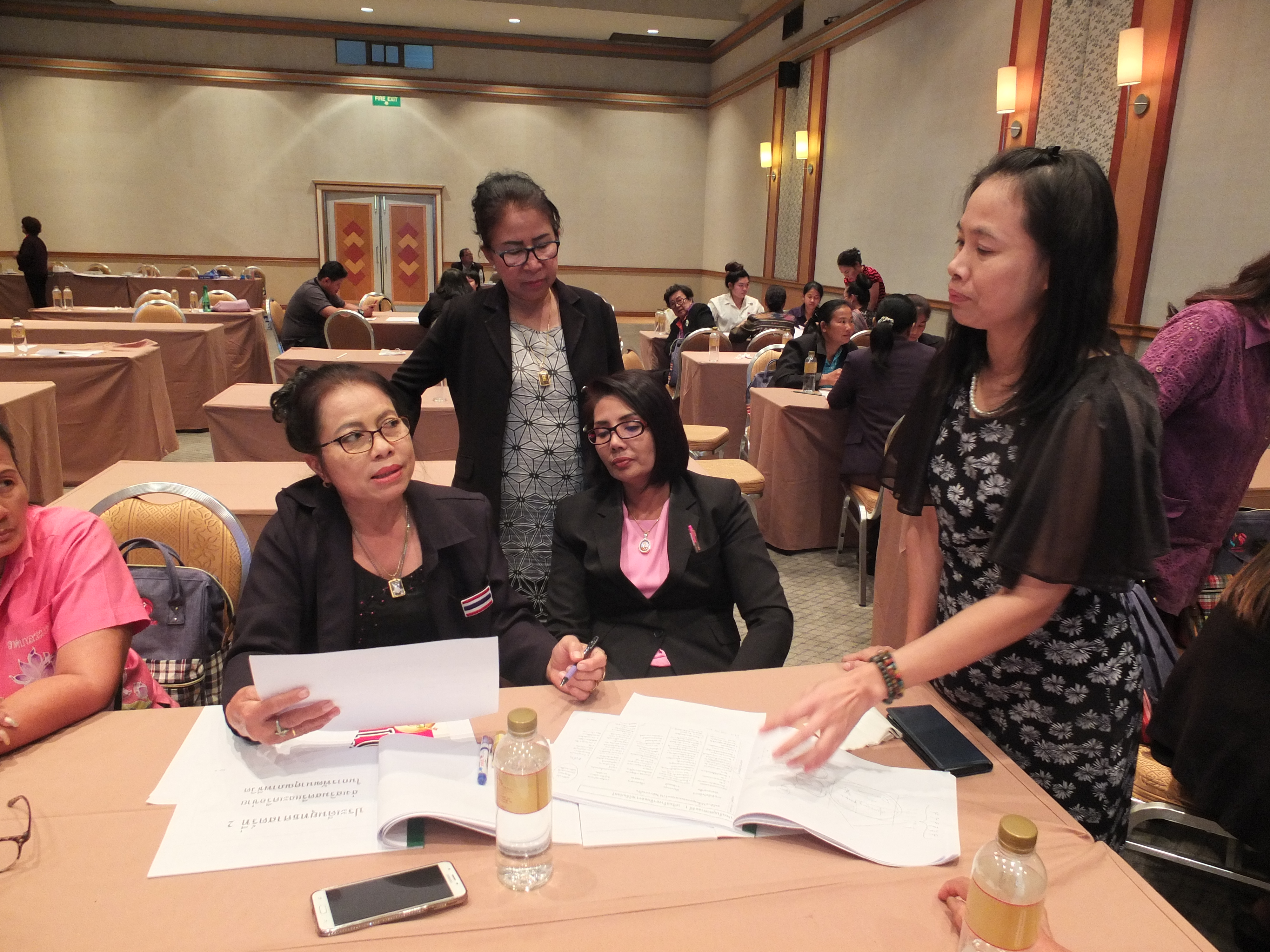 @ปทุมธานี “การประชุมเชิงปฏิบัติการขับเคลื่อนยุทธศาสตร์กองทุนพัฒนาบทบาทสตรีจังหวัดปทุมธานี ประจำปี 2561”