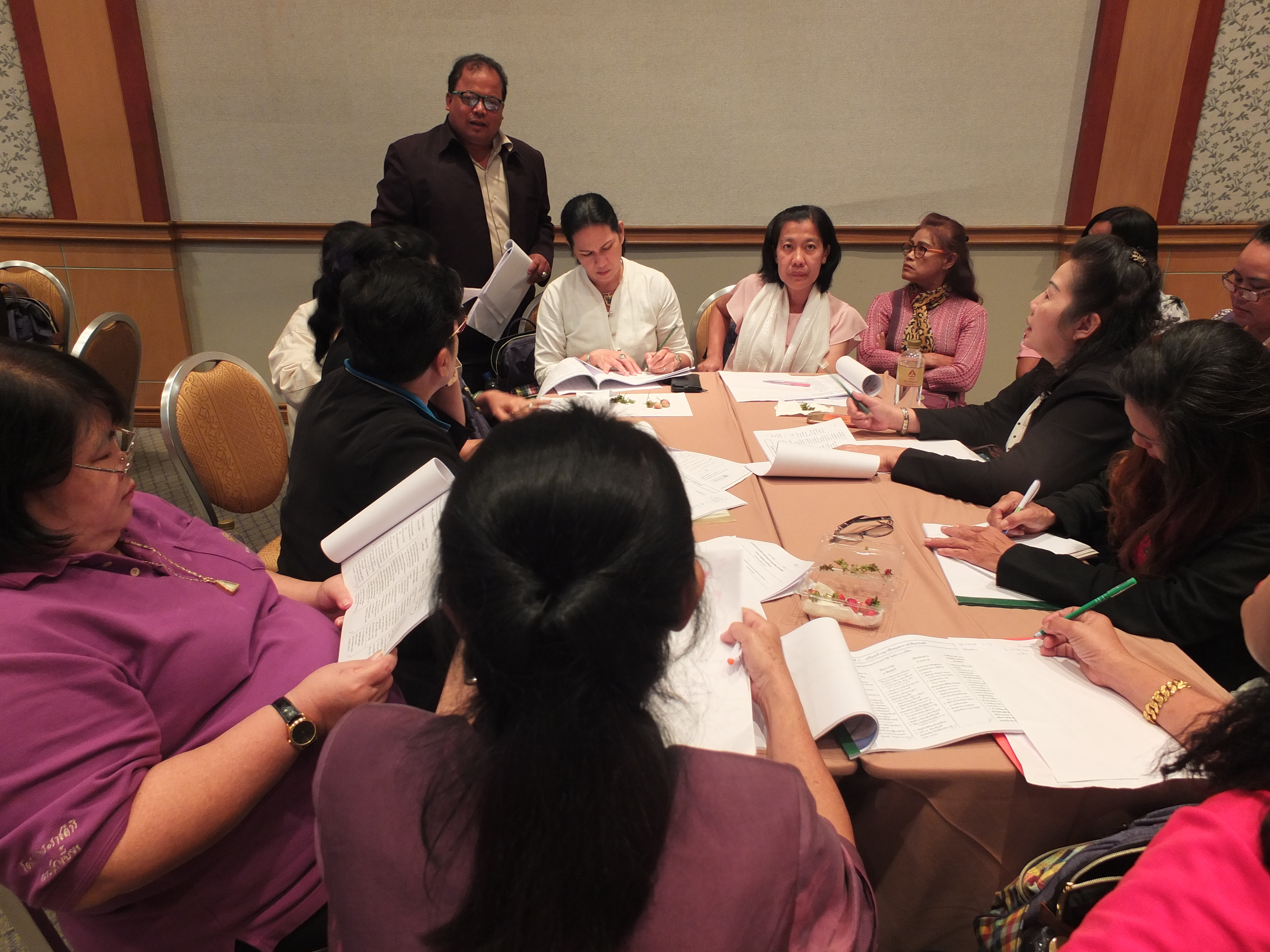@ปทุมธานี “การประชุมเชิงปฏิบัติการขับเคลื่อนยุทธศาสตร์กองทุนพัฒนาบทบาทสตรีจังหวัดปทุมธานี ประจำปี 2561”
