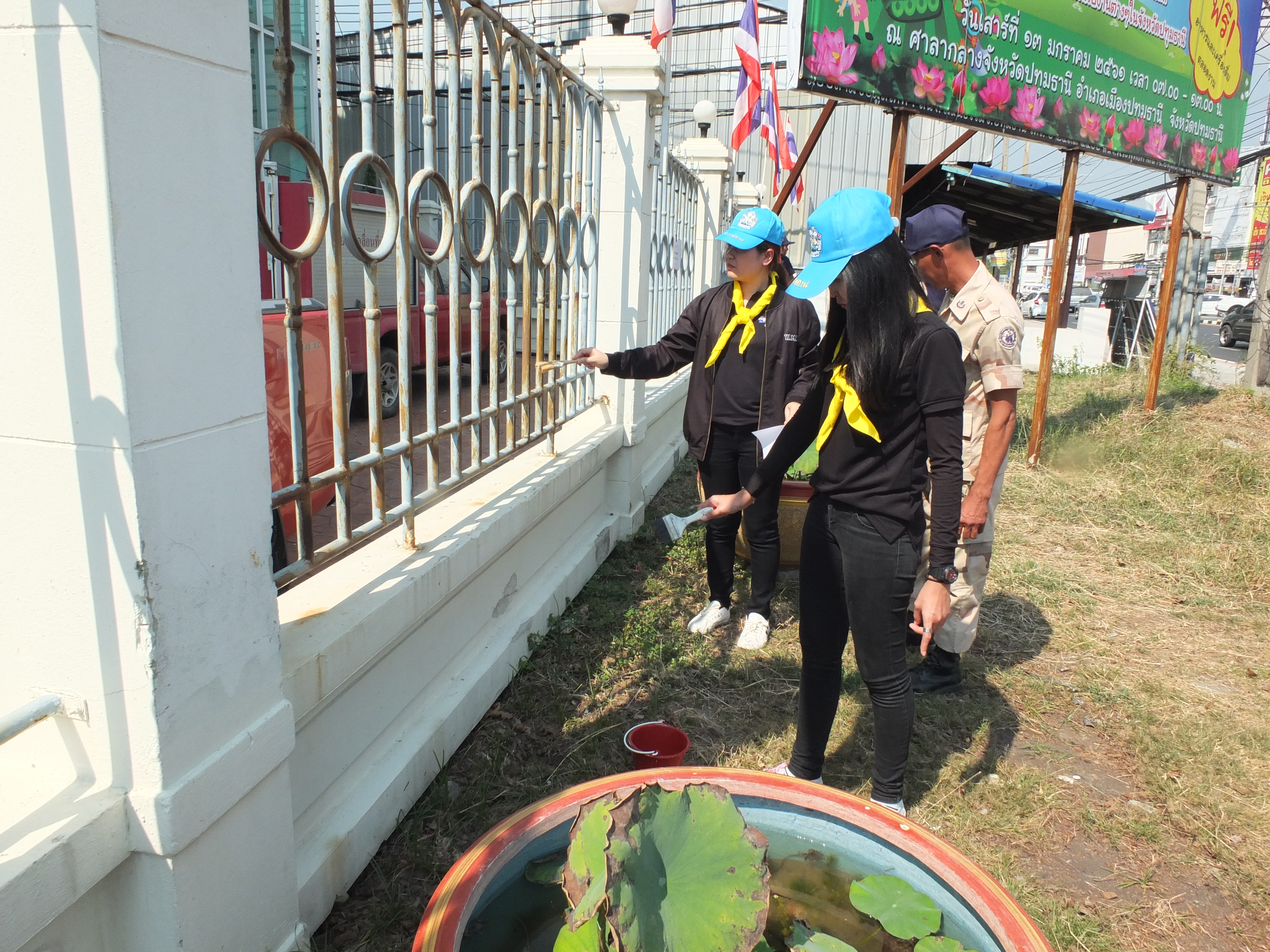 @ปทุมธานี “สำนักงานพัฒนาชุมชนจังหวัดปทุมธานี ร่วมกิจกรรมปรับปรุงภูมิทัศน์บริเวณศาลากลางจังหวัดปทุมธานี”