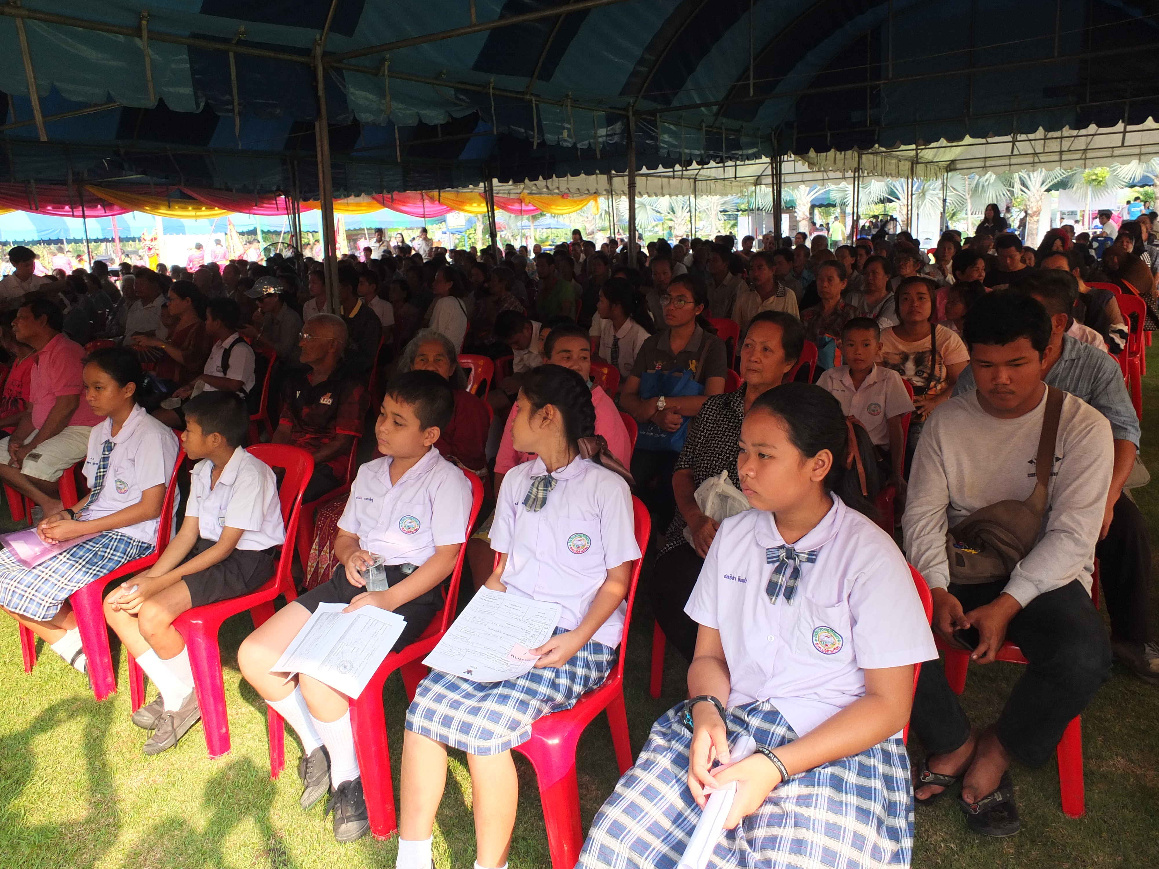 @ปทุมธานี “สพจ.ปทุมธานี ร่วมโครงการหน่วยบริการจังหวัดเคลื่อนที่ บำบัดทุกข์ บำรุงสุข สร้างรอยยิ้มให้ประชาชน”