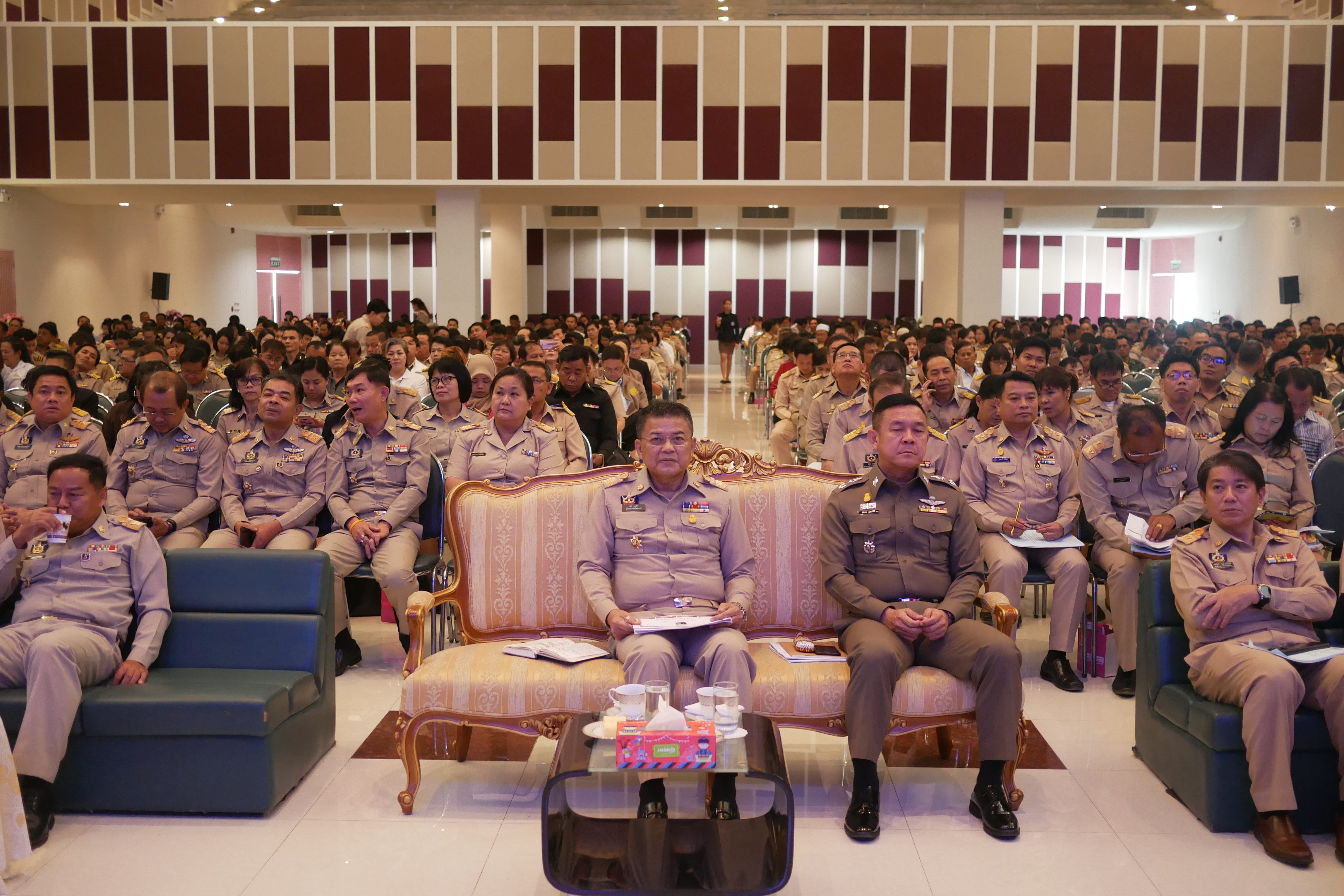 @ปทุมธานี “ประชุมมอบนโยบายและแนวทางการขับเคลื่อนการพัฒนาประเทศตามโครงการไทยนิยม ยั่งยืน จังหวัดประทุมธานี”