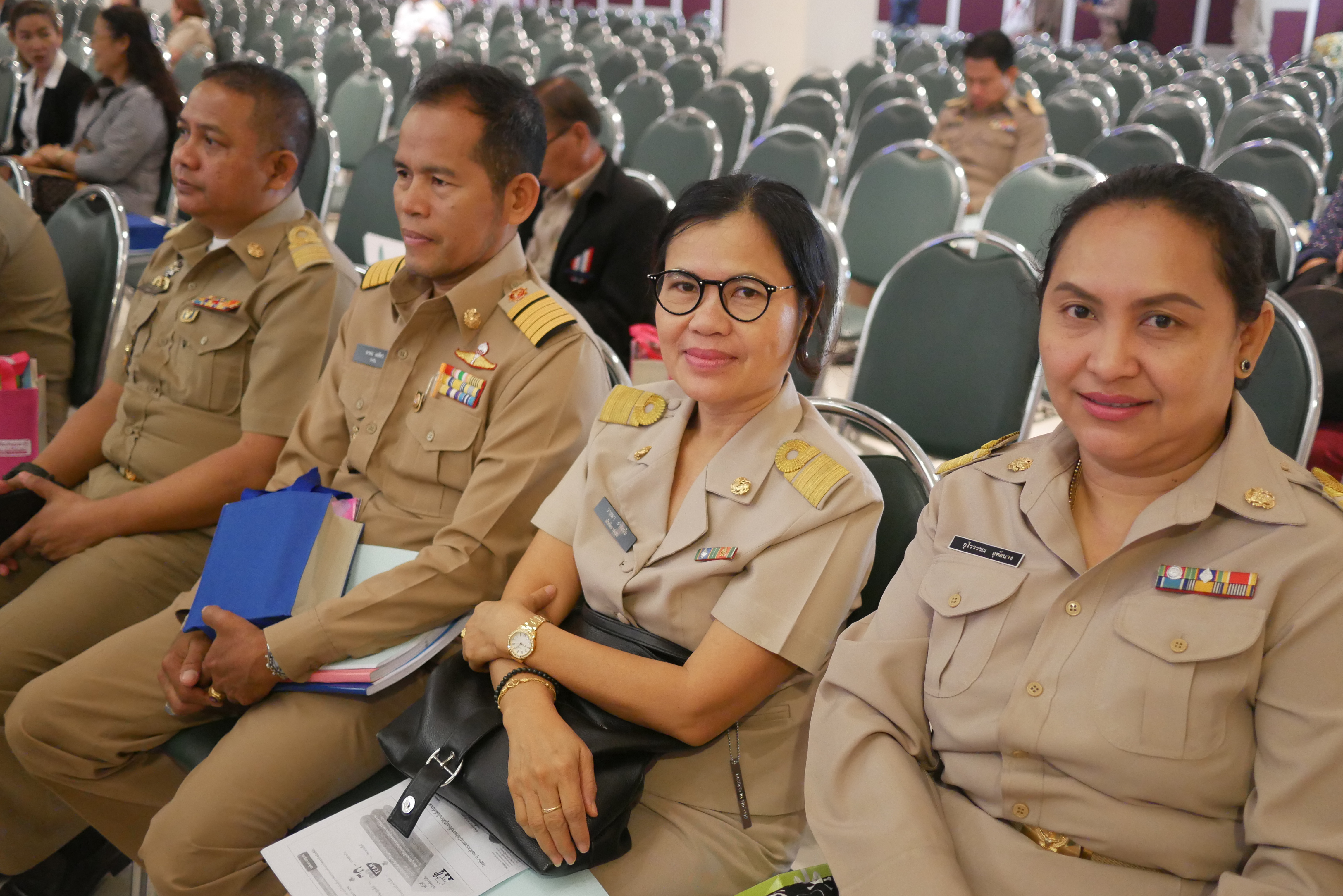 @ปทุมธานี “ประชุมมอบนโยบายและแนวทางการขับเคลื่อนการพัฒนาประเทศตามโครงการไทยนิยม ยั่งยืน จังหวัดประทุมธานี”