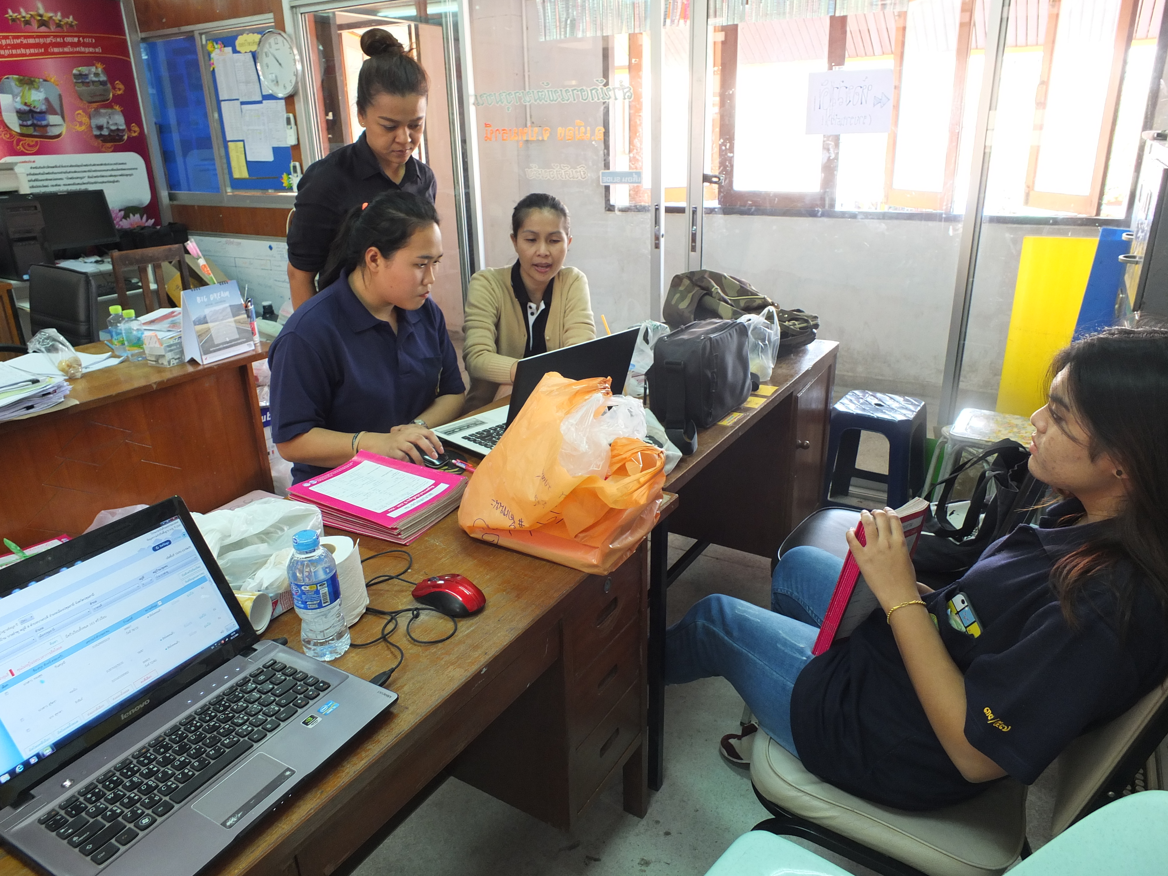 @ปทุมธานี “สำนักงานพัฒนาชุมชนจังหวัดปทุมธานี ดำเนินการตรวจสอบคุณภาพและมาตรฐานการจัดเก็บข้อมูล จปฐ. ปี 2561 อำเภอเมืองปทุมธานี”