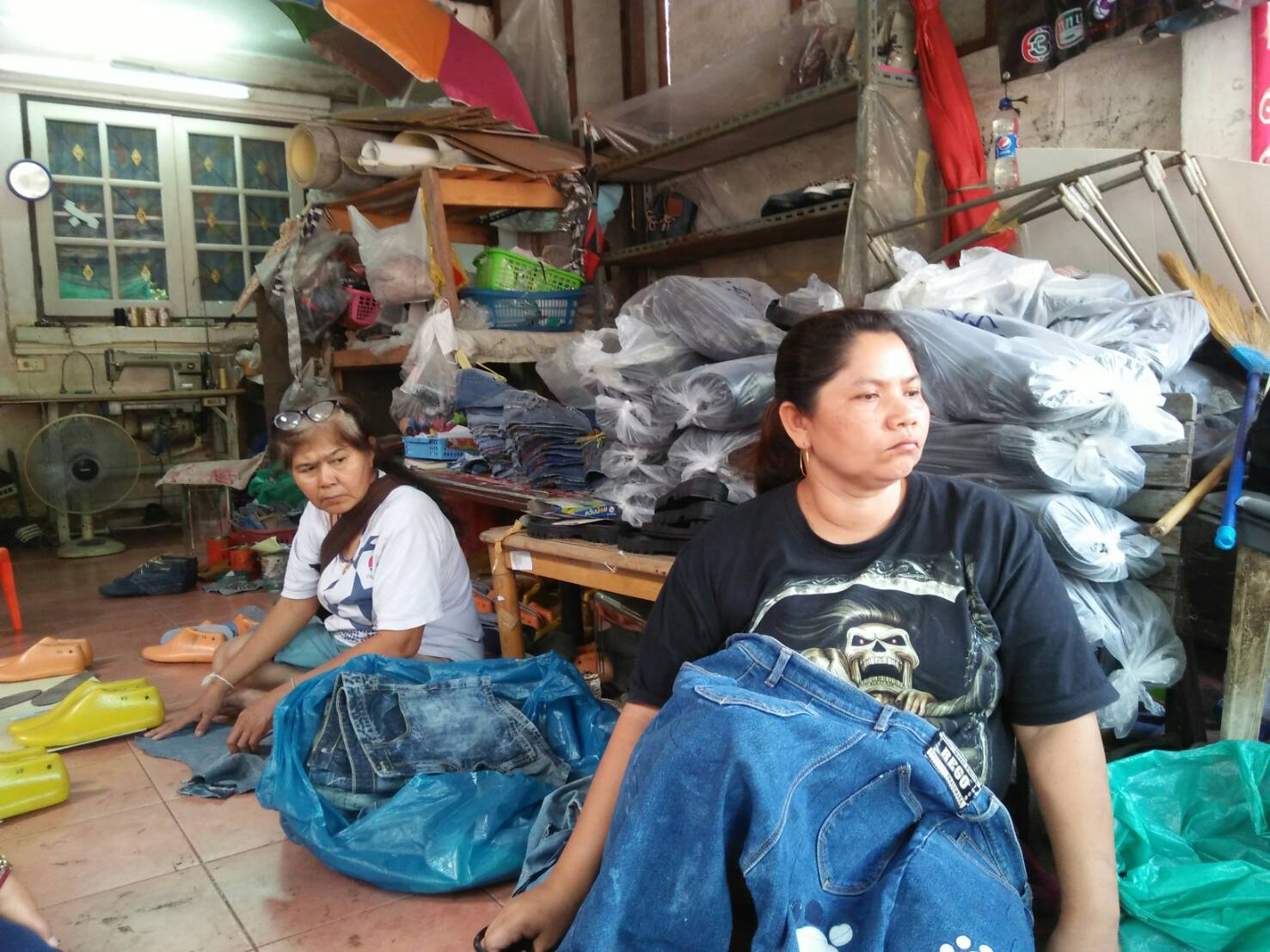 @ปทุมธานี “สำนักงานพัฒนาชุมชนจังหวัดปทุมธานี ติดตามและประเมินผล ให้คำปรึกษาผู้ผลิต ผู้ประกอบการ OTOP กลุ่มปรับตัวสู่การพัฒนา (กลุ่ม D) อำเภอสามโคก”