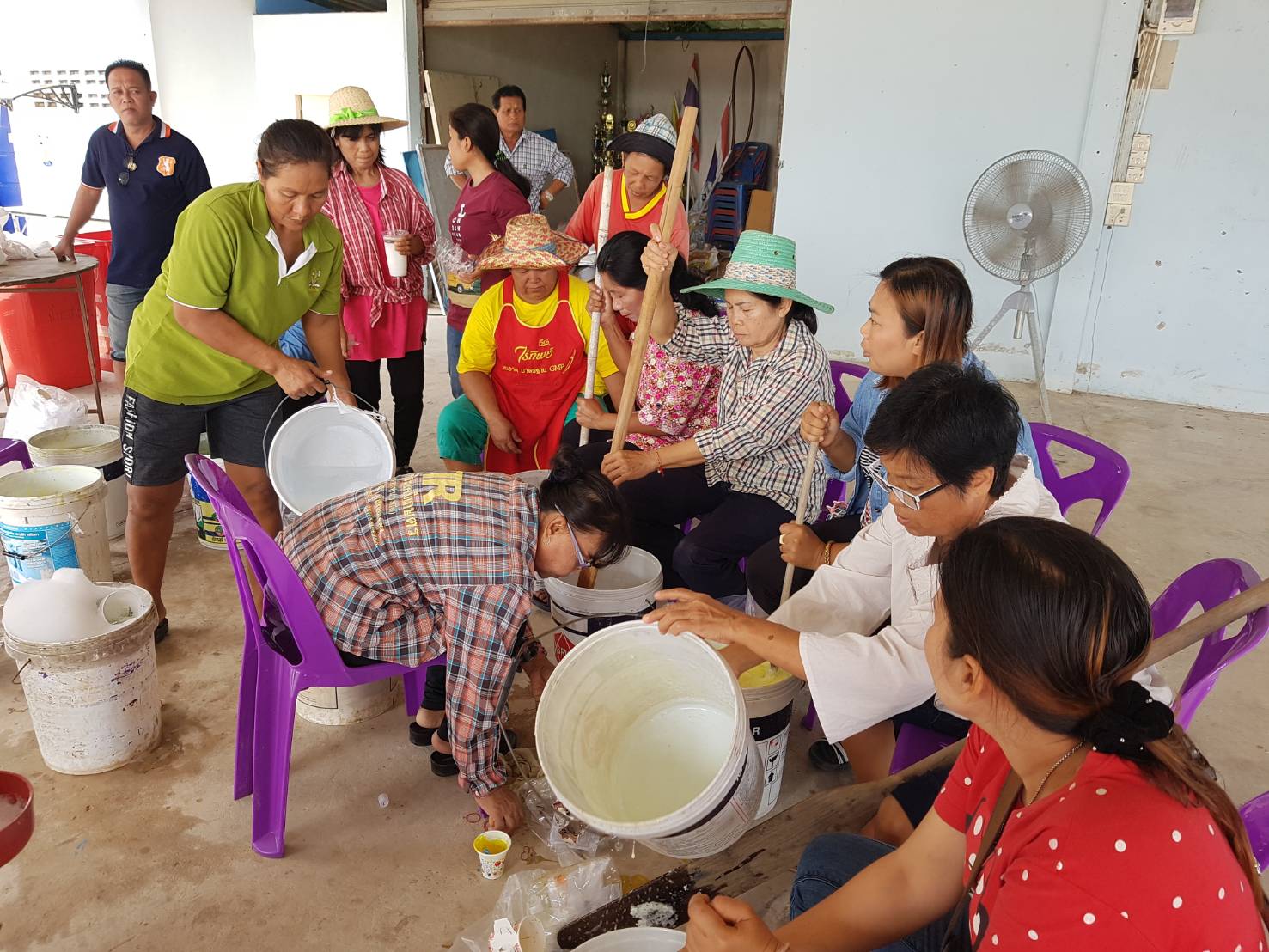 @ปทุมธานี “สำนักงานพัฒนาชุมชนอำเภอหนองเสือ จ.ปทุมธานี ดำเนินโครงการขยายผลสัมมาชีพชุมชน ณ บ้านเกาะแขม ม.2 ต.นพรัตน์ “
