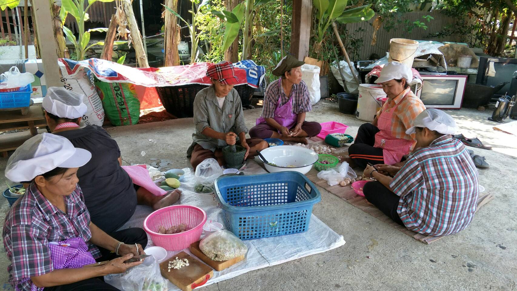 @ปทุมธานี “สำนักงานพัฒนาชุมชนจังหวัดปทุมธานี ติดตามกลุ่มเป้าหมายบริษัทประชารัฐฯ ปี 2561 กลุ่มไข่ไก่สดสมุนไพรและกลุ่มน้ำพริกตำมือ  ตามโครงการสนับสนุนการขับเคลื่อนการพัฒนาเศรษฐกิจฐานรากและประชารัฐ”