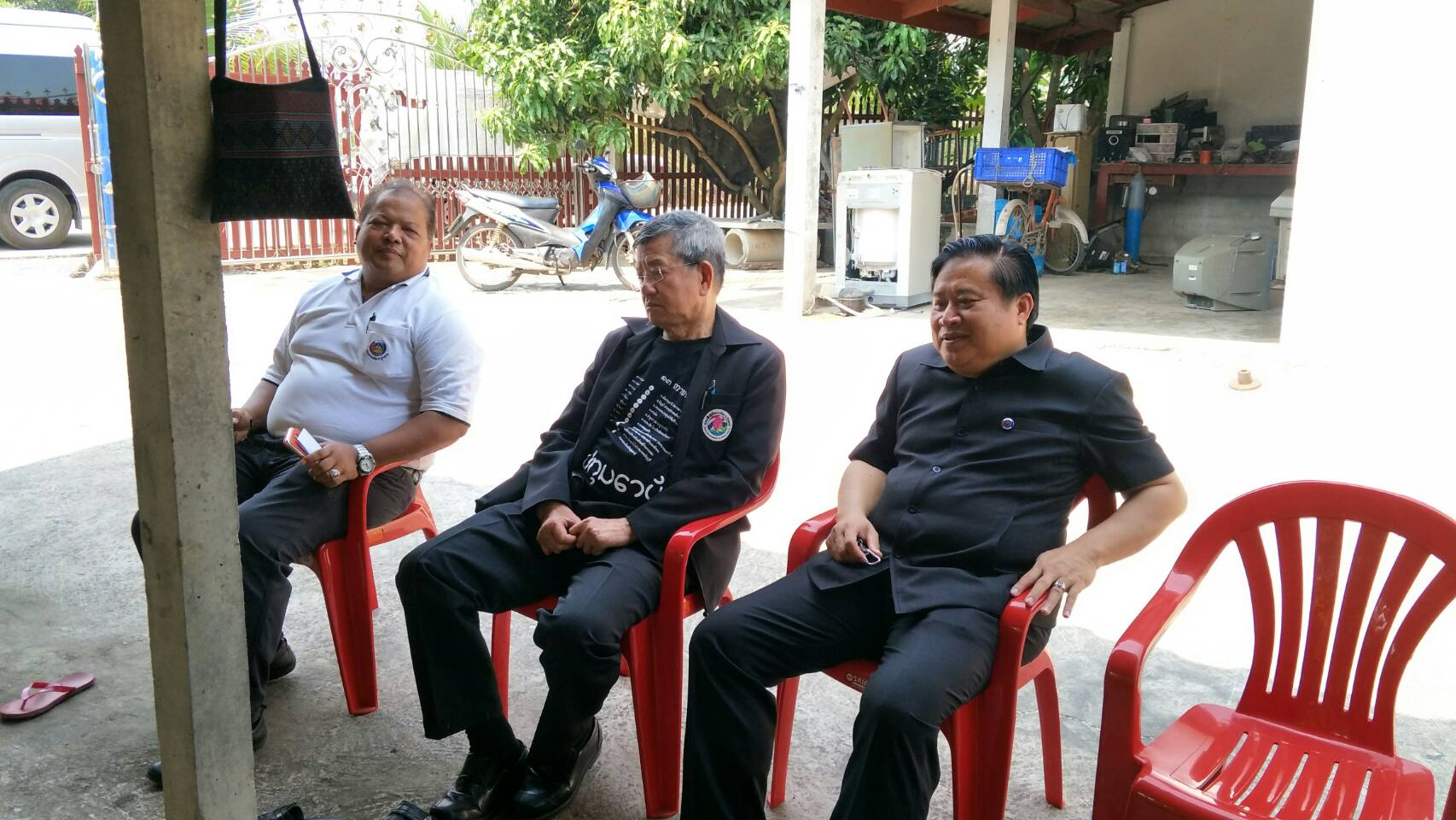 @ปทุมธานี “สำนักงานพัฒนาชุมชนจังหวัดปทุมธานี ติดตามกลุ่มเป้าหมายบริษัทประชารัฐฯ ปี 2561 กลุ่มไข่ไก่สดสมุนไพรและกลุ่มน้ำพริกตำมือ  ตามโครงการสนับสนุนการขับเคลื่อนการพัฒนาเศรษฐกิจฐานรากและประชารัฐ”
