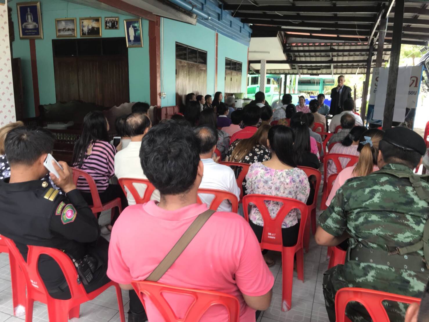@ปทุมธานี “สำนักงานพัฒนาชุมชนอำเภอคลองหลวง จังหวัดปทุมธานี ดำเนินการจัดเวทีประชาคมขับเคลื่อนการพัฒนาประเทศตามโครงการไทยนิยม ยั่งยืน ครั้งที่ 1 (เวทีปรับทุกข์ ผูกมิตร) ม.7 ต.คลองสาม”