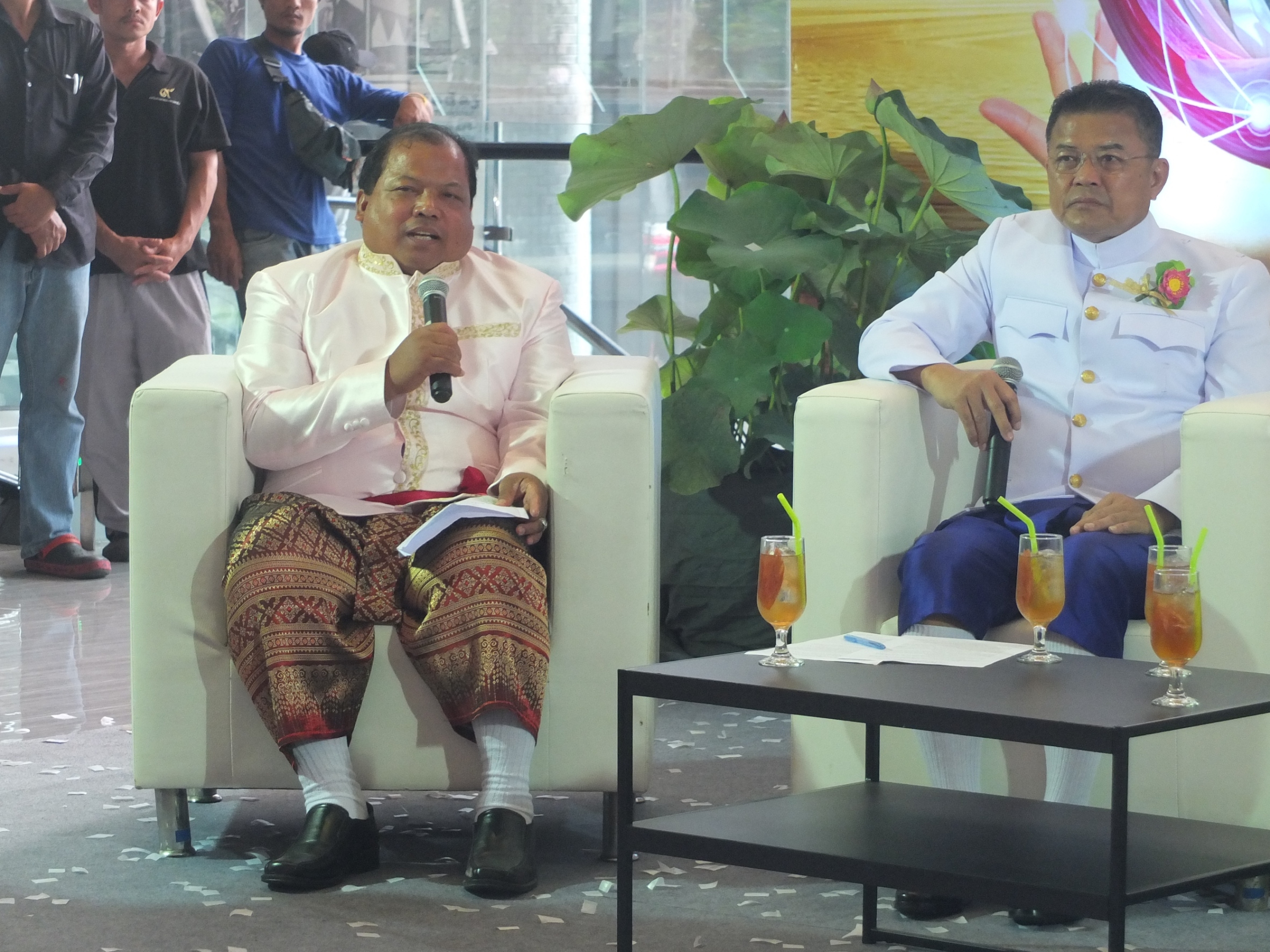 @ปทุมธานี “พิธีแถลงข่าวงานกาชาดจังหวัดและของดีเมืองปทุมธานี  “ตลาดไทยสู่ตลาดโลก”  ในวันที่ 30 มีนาคม – 8 เมษายน 2561 ณ ศูนย์การค้าฟิวเจอร์พาร์ค รังสิต”