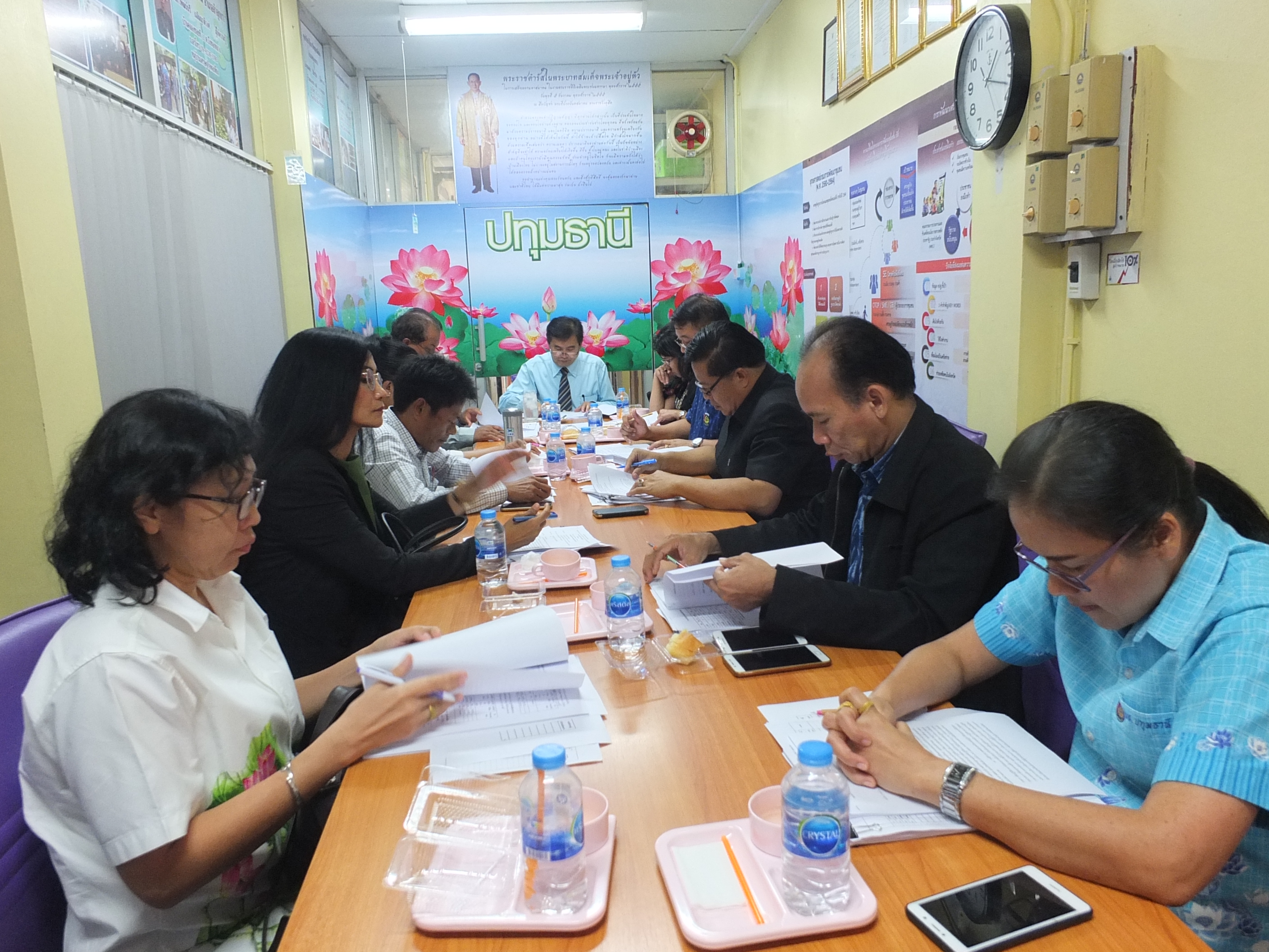 @ปทุมธานี “สำนักงานพัฒนาชุมชนจังหวัดปทุมธานี ประชุมเพื่อพิจารณาประเมินผลการปฏิบัติราชการฯ รอบการประเมินที่ 1 ปีงบประมาณ พ.ศ.2561”