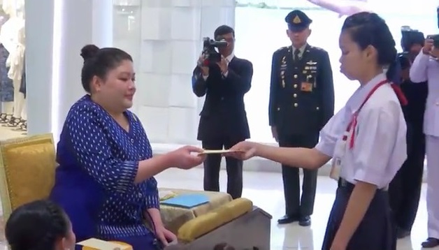 พระเจ้าหลานเธอ พระองค์เจ้าอทิตยาทรกิติคุณ ทรงเปิดงาน ร้อยรักษ์ รวมใจผู้นำสตรีไทย ครั้งที่ 10
