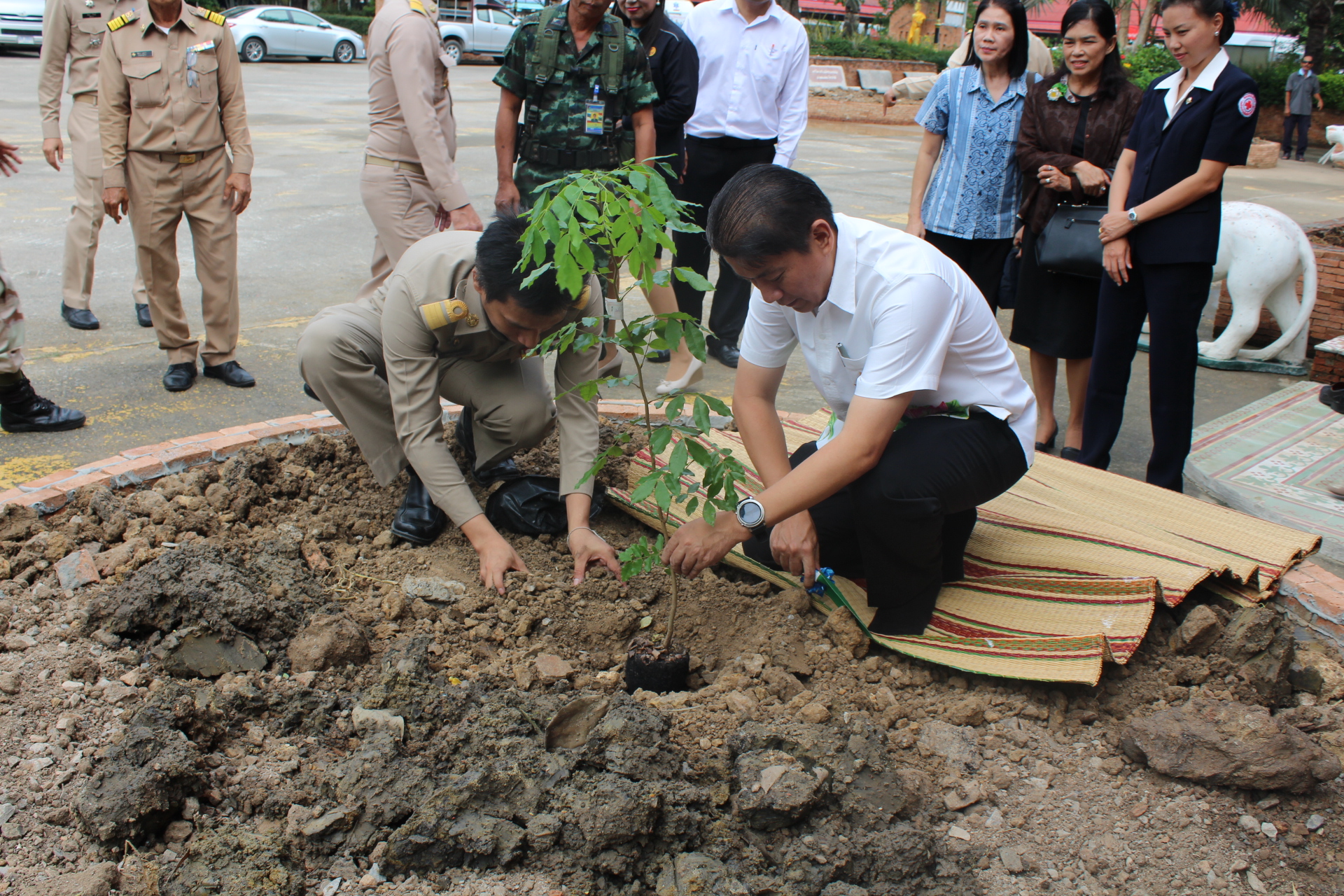 @ปทุมธานี “สำนักงานพัฒนาชุมชนจังหวัดปทุมธานี ร่วมโครงการจัดหน่วยบริการจังหวัดเคลื่อนที่ บำบัดทุกข์ บำรุงสุข สร้างรอยยิ้มให้ประชาชน”