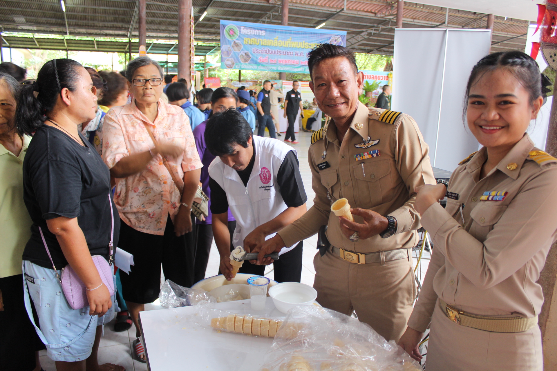 @ปทุมธานี “สำนักงานพัฒนาชุมชนจังหวัดปทุมธานี ร่วมโครงการจัดหน่วยบริการจังหวัดเคลื่อนที่ บำบัดทุกข์ บำรุงสุข สร้างรอยยิ้มให้ประชาชน”