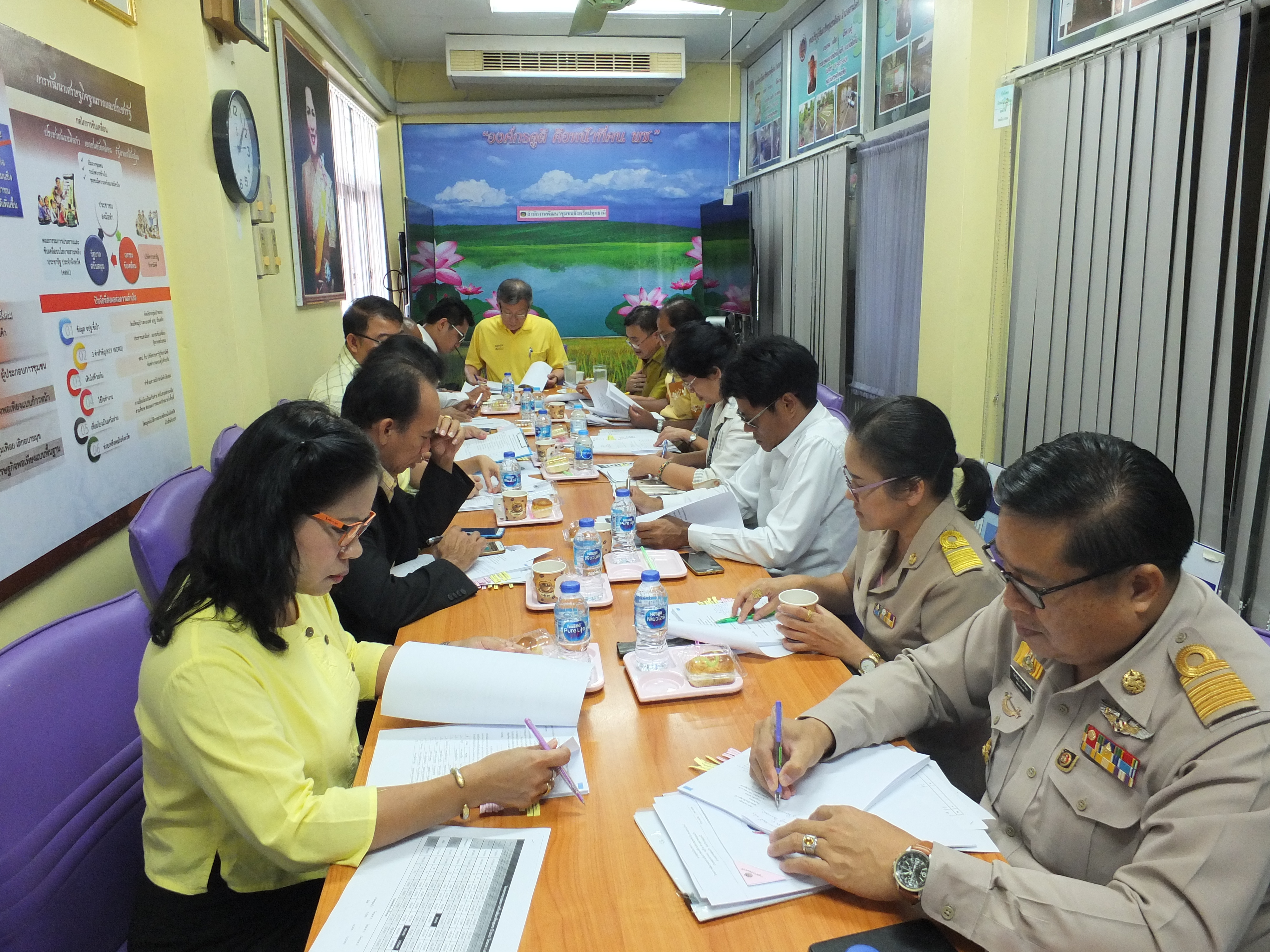 @ปทุมธานี “นายไพบูลย์ บูรณสันติ ผู้ตรวจราชการกรมฯ ตรวจติดติดตามโครงการชุมชนท่องเที่ยว OTOP นวัตวิถี ณ สำนักงานพัฒนาชุมชนจังหวัดปทุมธานี”