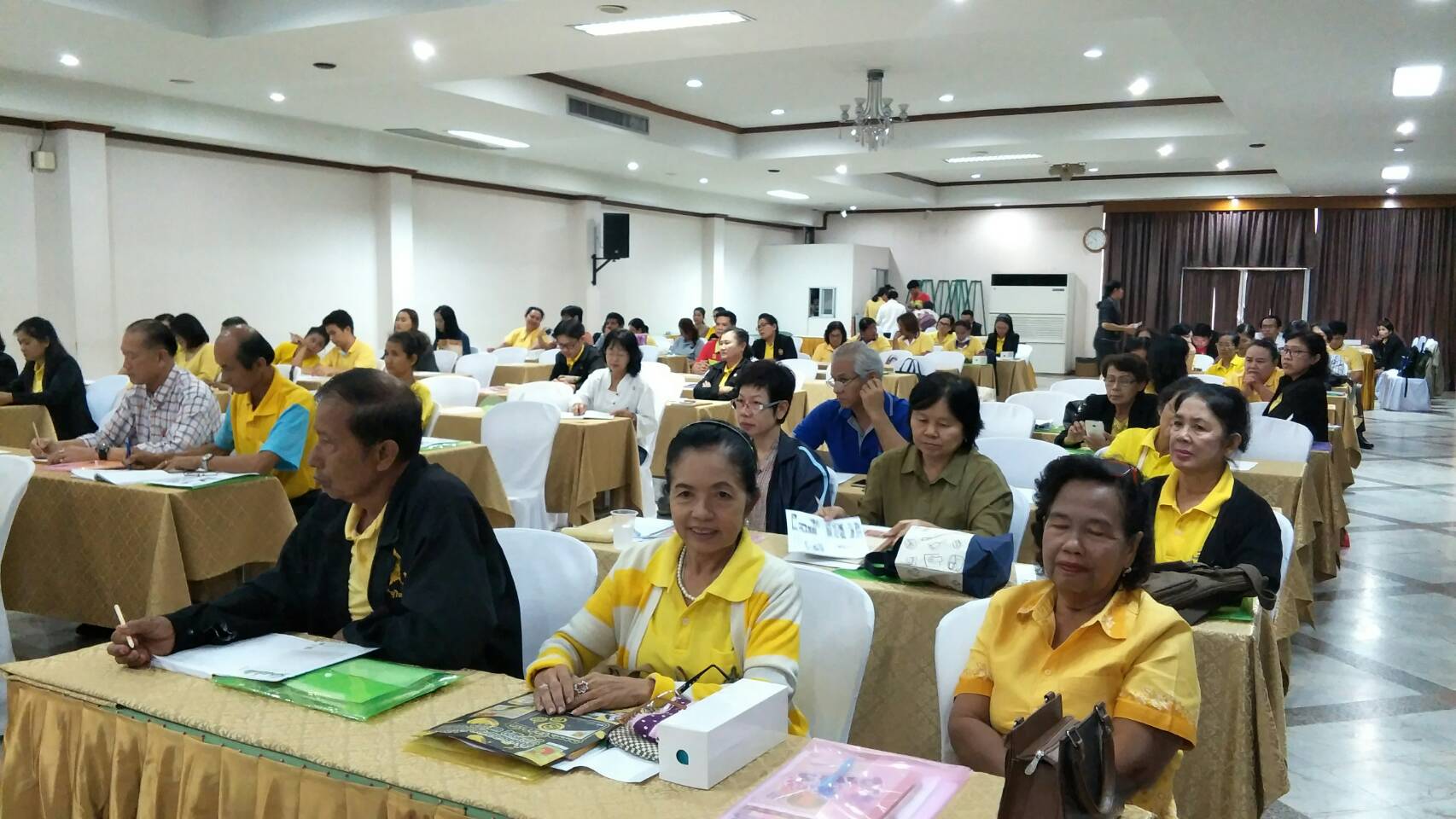 @ปทุมธานี “สพจ.ปทุมธานี ร่วมอบรมหลักสูตรผู้บริหารจัดการตลาดประชารัฐ Chief Marketing Officer (COM)