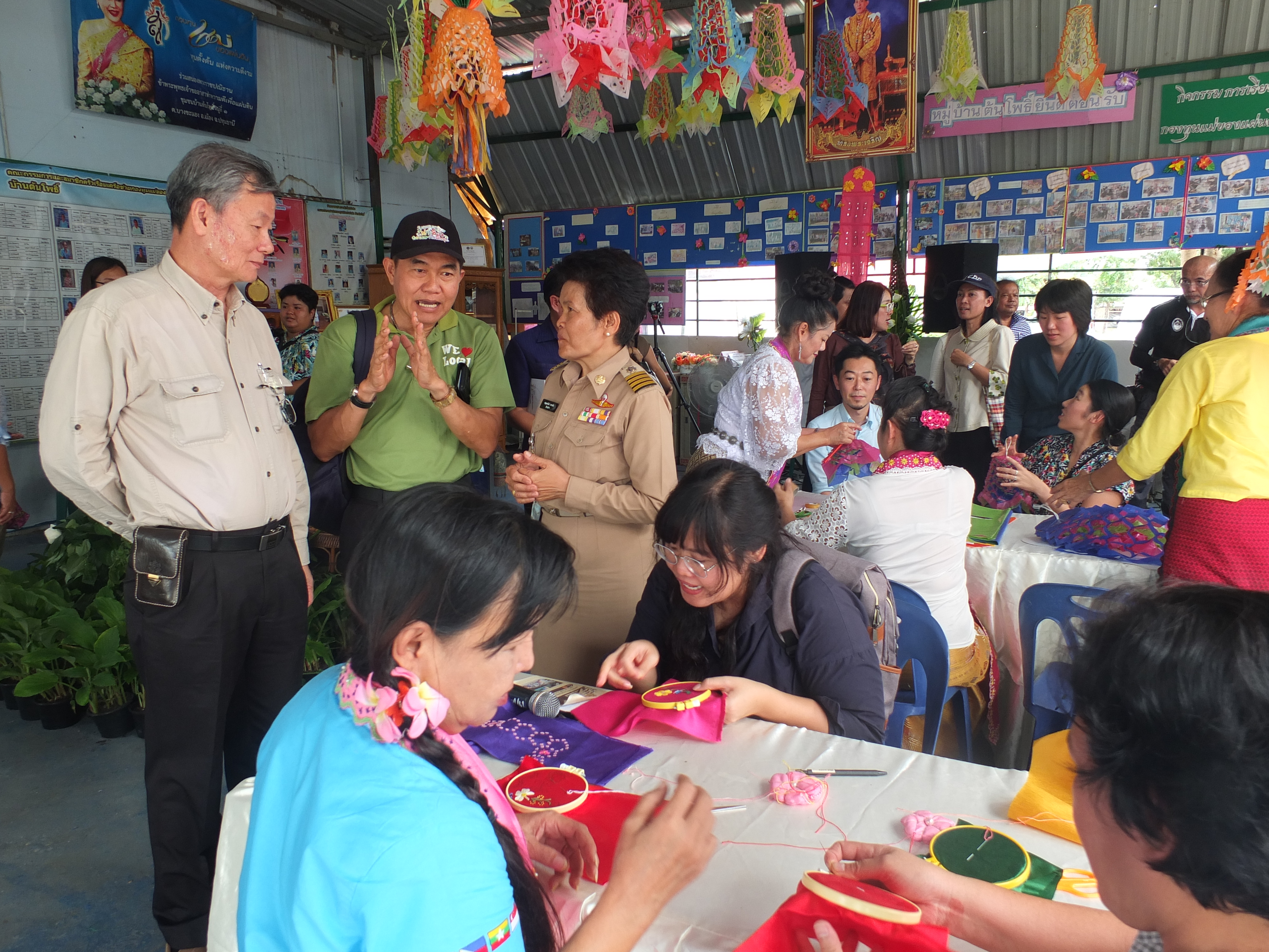 @ปทุมธานี “ผู้ตรวจกรมการพัฒนาชุมชน พร้อมคณะกรรมการการประกวดชุมชนท่องเที่ยว OTOP นวัตวิถีต้นแบบ ลงพื้นที่ประเมินคัดเลือกชุมชนท่องเที่ยว OTOP นวัติวิถีต้นแบบ จ.ปทุมธานี”