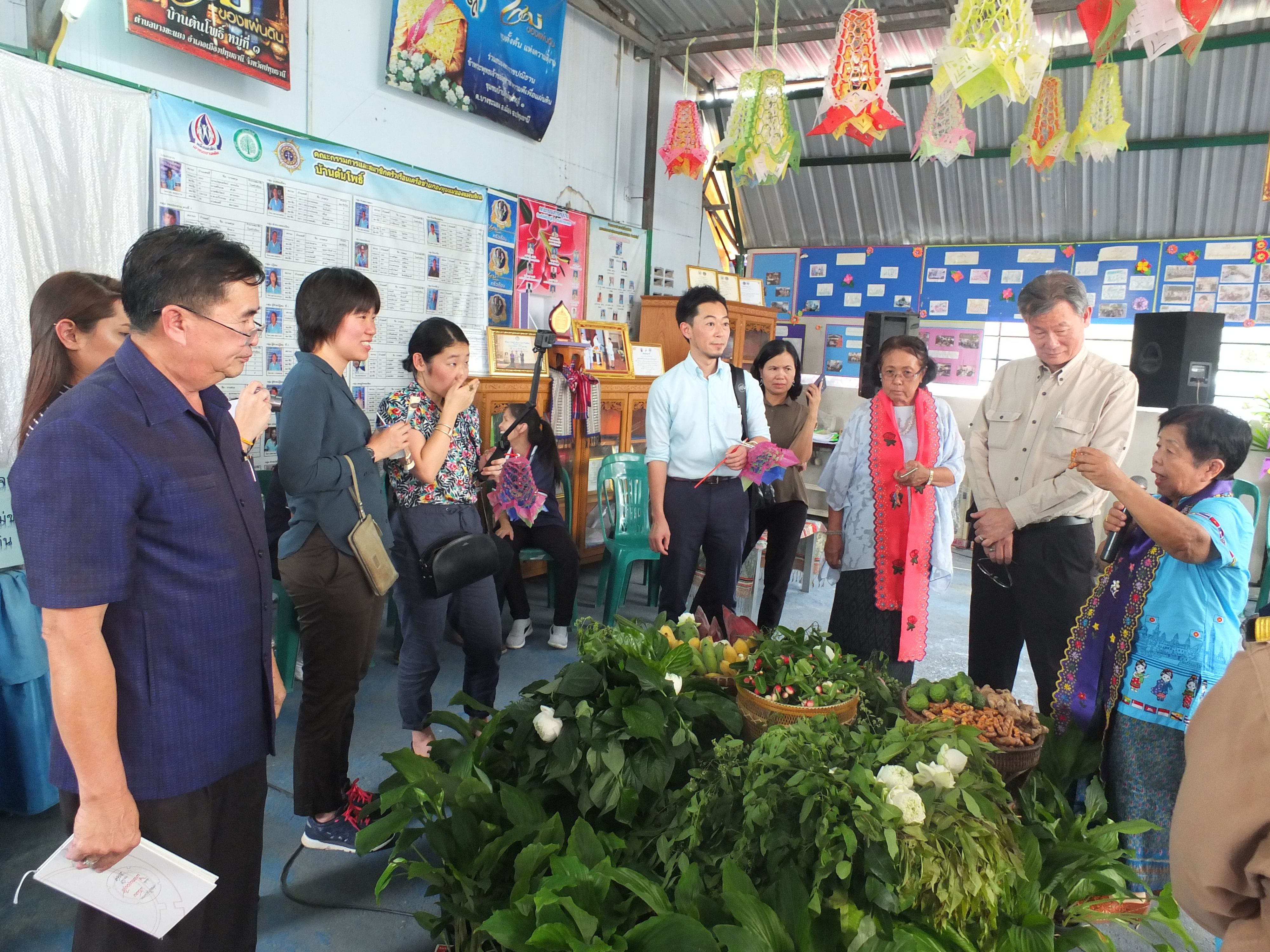 @ปทุมธานี “ผู้ตรวจกรมการพัฒนาชุมชน พร้อมคณะกรรมการการประกวดชุมชนท่องเที่ยว OTOP นวัตวิถีต้นแบบ ลงพื้นที่ประเมินคัดเลือกชุมชนท่องเที่ยว OTOP นวัติวิถีต้นแบบ จ.ปทุมธานี”