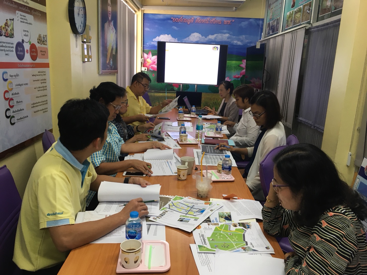 @ปทุมธานี “สพจ.ปทุมธานี ติดตามและวางแผนการดำเนินงานการดำเนินโครงการชุมชนท่องเที่ยว OTOP นวัตวิถี ในกิจกรรมส่งเสริมการตลาดชุมชนท่องเที่ยว”