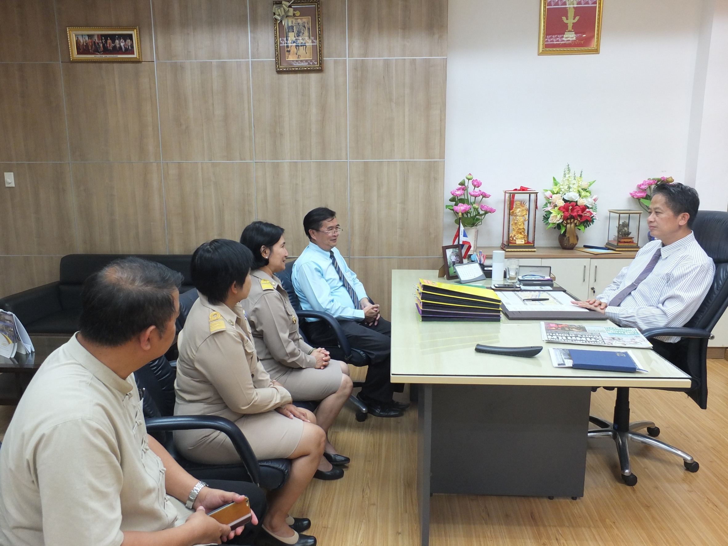 @ปทุมธานี “พัฒนาการจังหวัดปทุมธานี นำพัฒนาการอำเภอเข้ารายงานตัวต่อรองผู้ว่าราชการจังหวัดปทุมธานี”