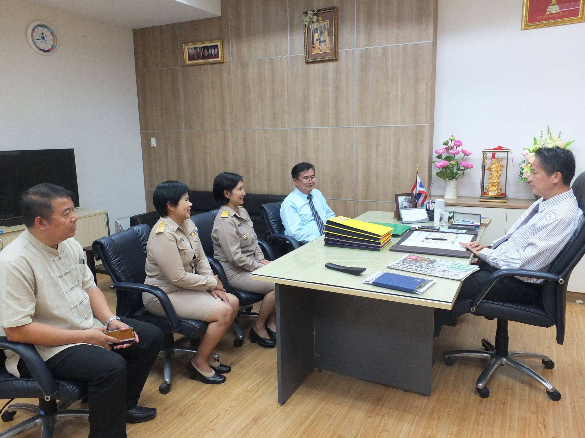@ปทุมธานี “พัฒนาการจังหวัดปทุมธานี นำพัฒนาการอำเภอเข้ารายงานตัวต่อรองผู้ว่าราชการจังหวัดปทุมธานี”