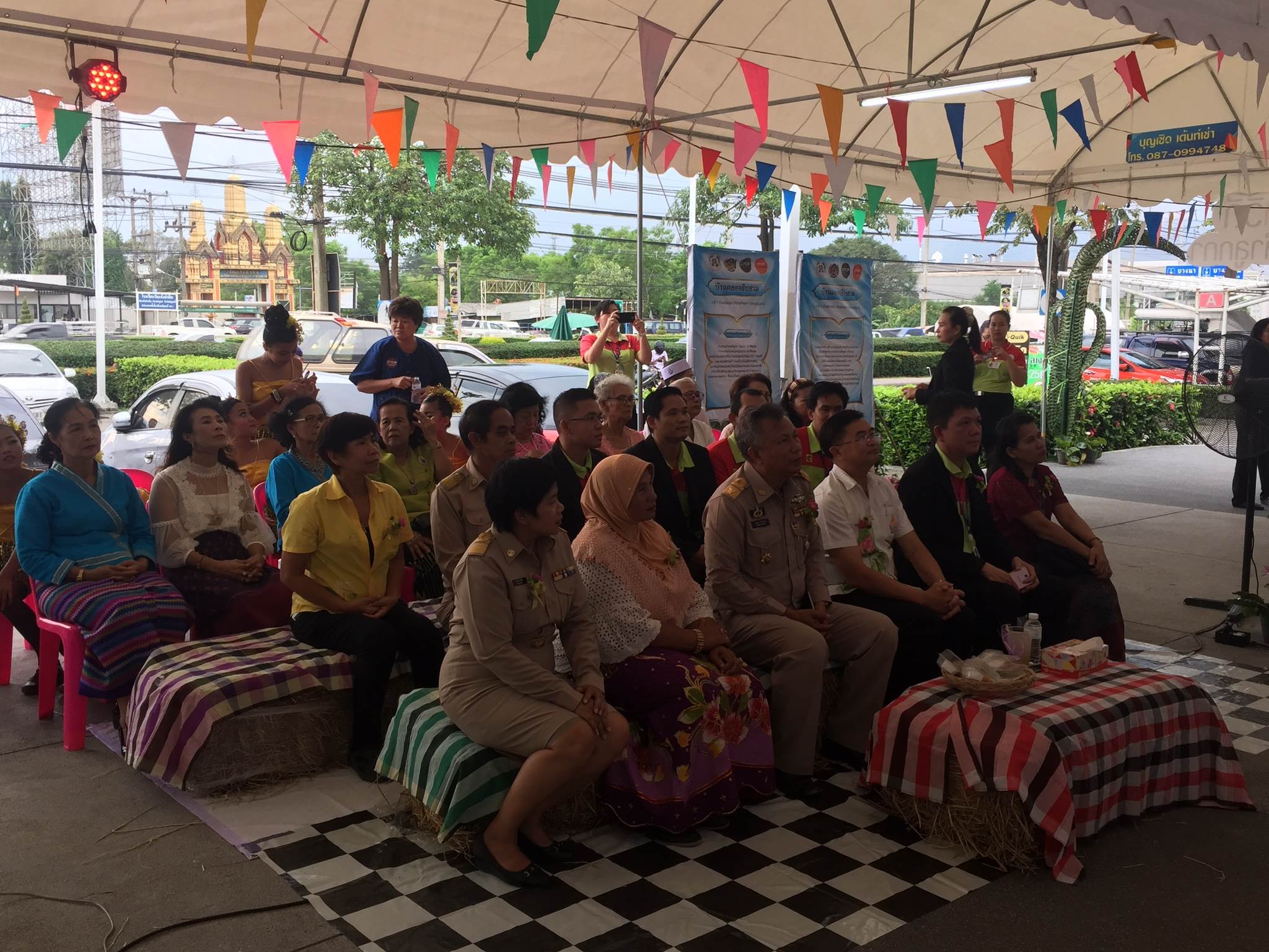 @ปทุมธานี “สพจ.ปทุมธานี  ร่วมงานเปิดมหกรรมการแสดงและจำหน่ายผลิตภัณฑ์ชุมชน OTOP นวัตวิถี อ.ลำลูกกา จ.ปทุมธานี”