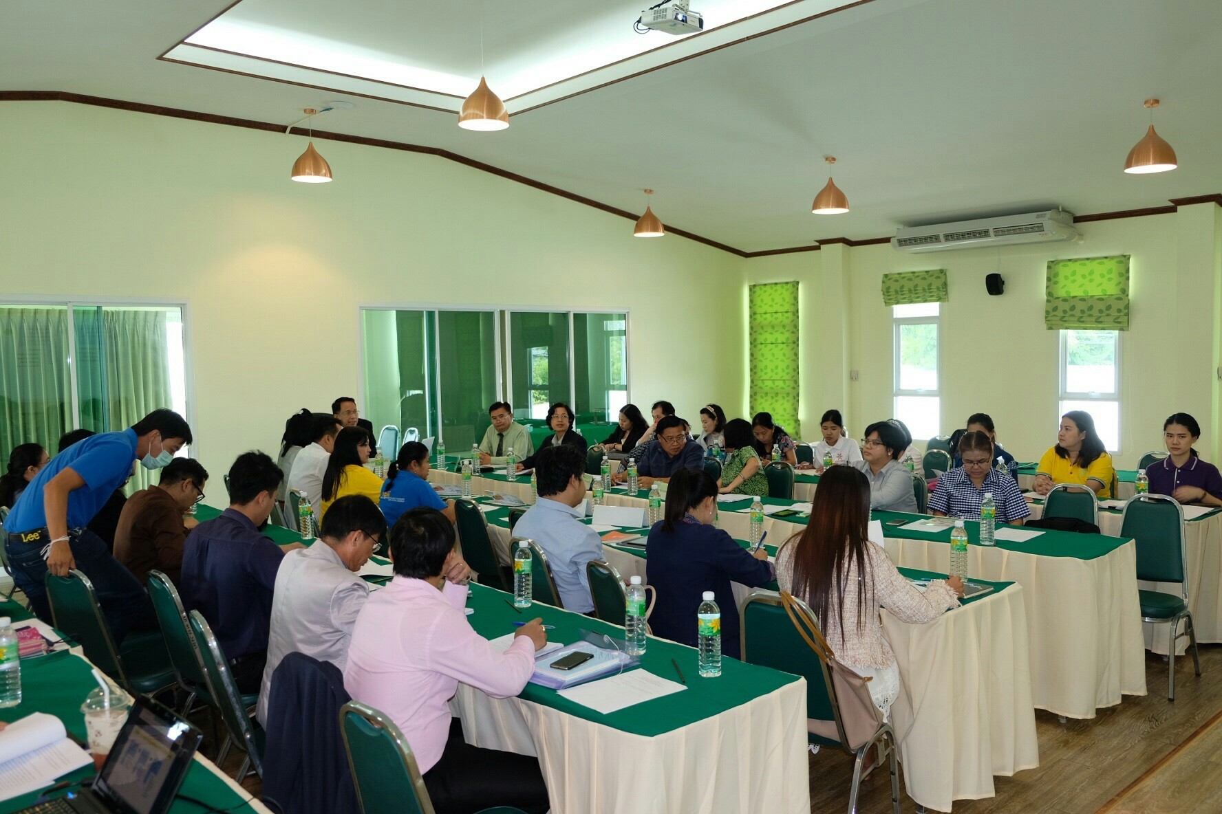 @ปทุมธานี “สพจ.ปทุมธานี ร่วมประชุมหารือโครงการยุทธศาสตร์การพัฒนาท้องถิ่นเพื่อแก้ไขปัญหาความยากจน ยกระดับคุณภาพชีวิตของประชาชนจังหวัดปทุมธานี”