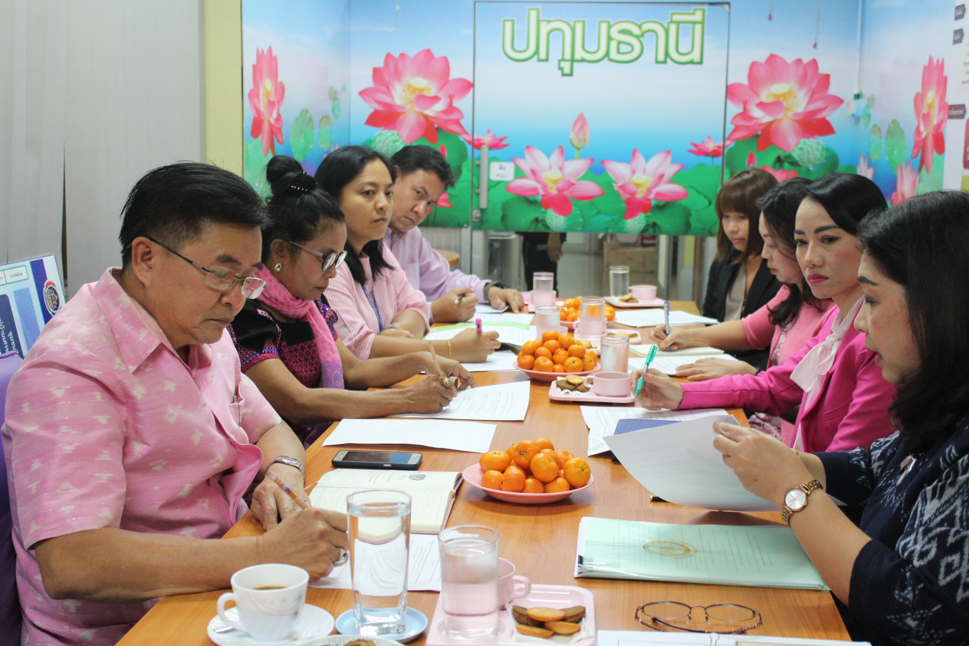 สพจ.ปทุมธานี “สพจ.ปทุมธานี ประชุมเตรียมความพร้อมในการพัฒนาผลิตภัณฑ์ OTOP”