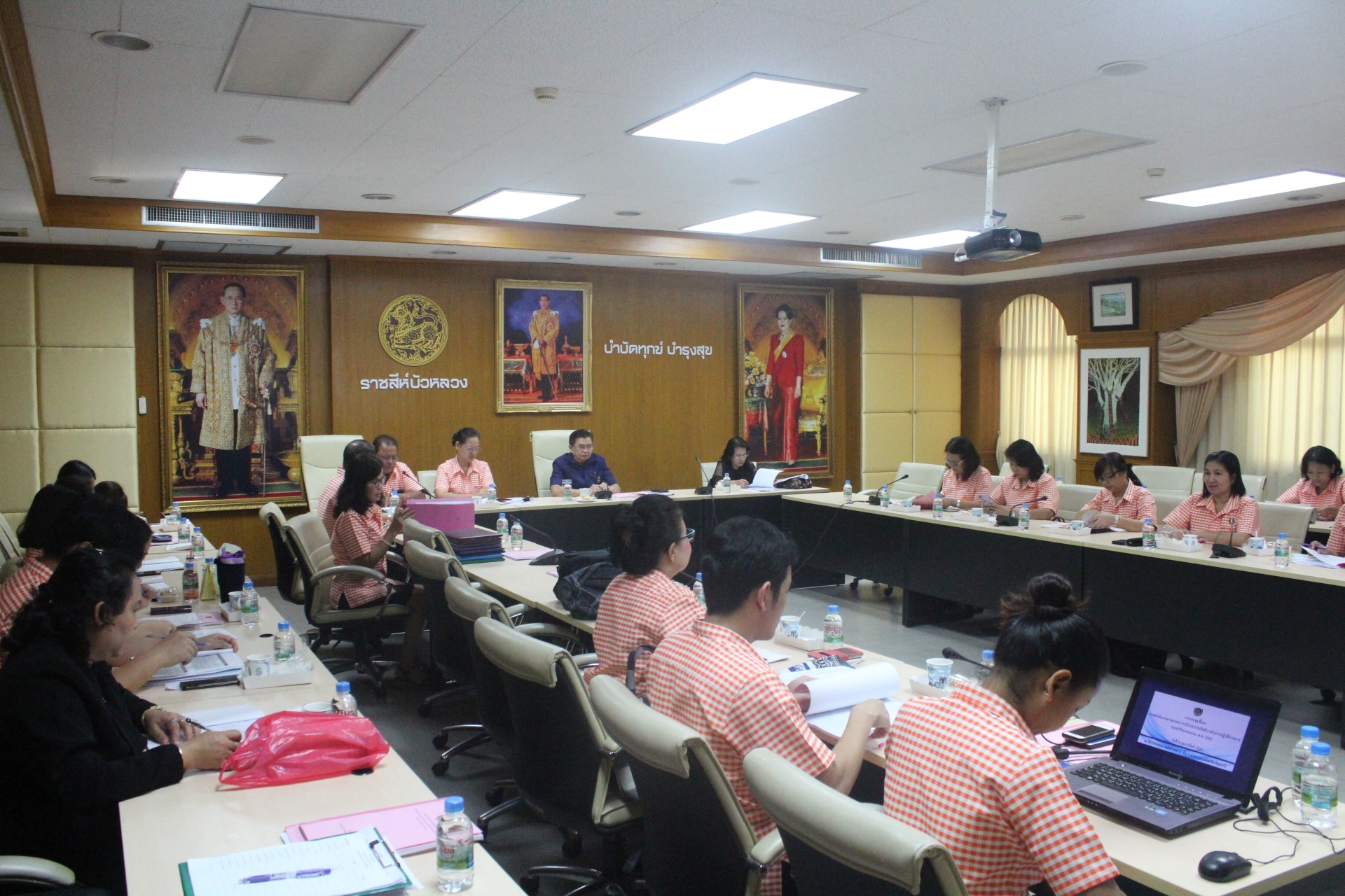 @ปทุมธานี “สพจ.ปทุมธานี ประชุมชี้แจงการดำเนินงานตามมาตรการปรับปรุงประสิทธิภาพในการปฏิบัติราชการ ประจำปีงบประมาณ พ.ศ.2562”