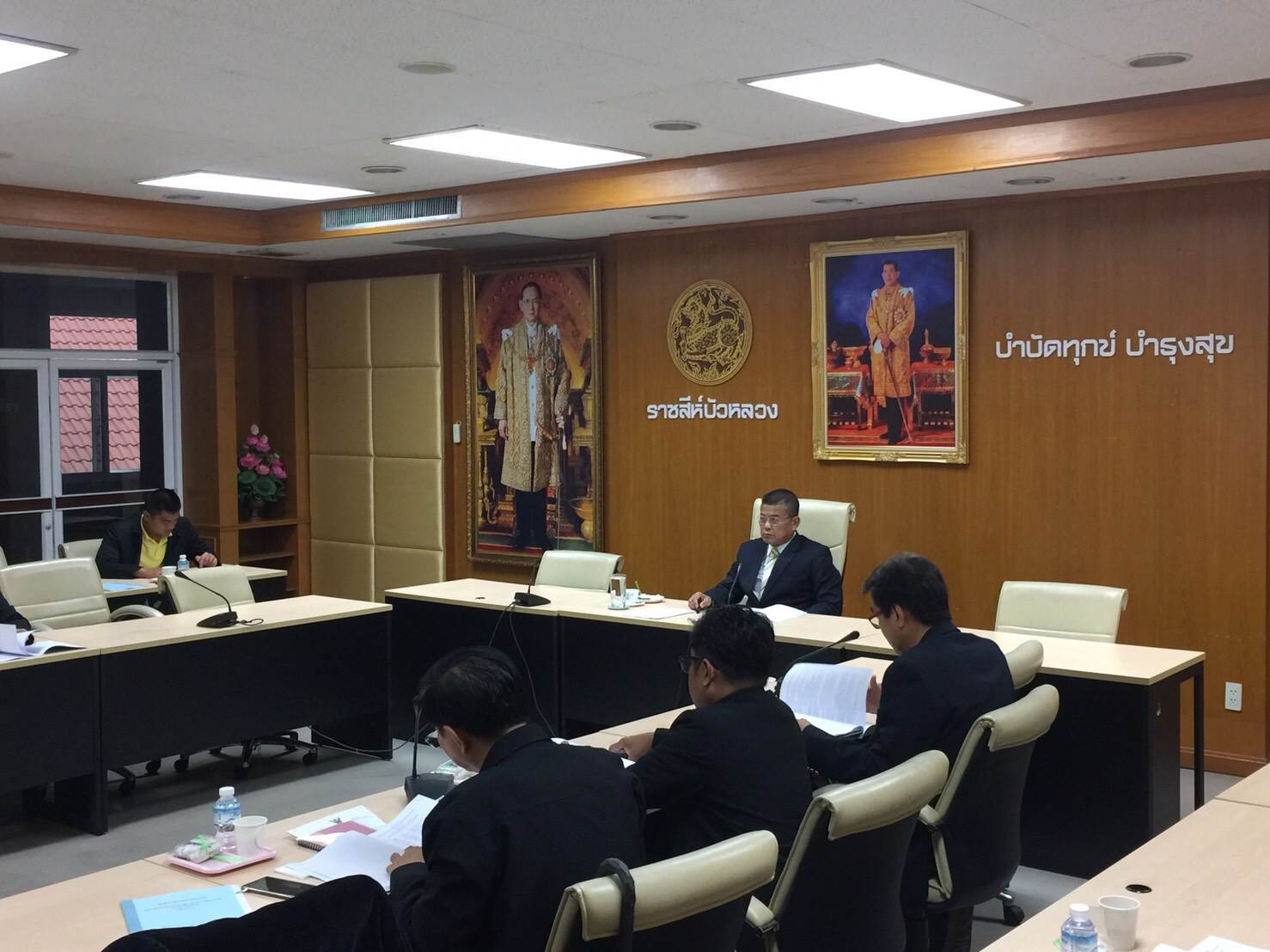 @ปทุมธานี “จังหวัดปทุมธานี ดำเนินการประชุมคณะกรรมการประสานและขับเคลื่อนนโยบายสานพลังประชารัฐ ประจำจังหวัดปทุมธานี ครั้งที่ 4/2562”