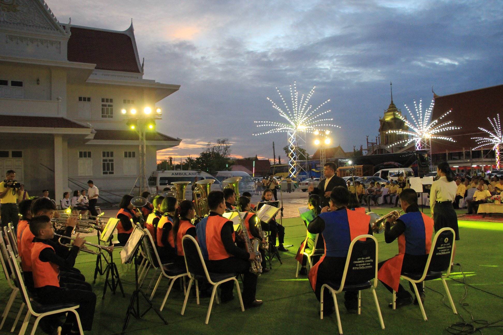 @ปทุมธานี “จังหวัดปทุมธานี จัดแสดงศิลปวัฒนธรรมให้ประชาชนได้ร่วมชมในงานมหรสพสมโภชเนื่องในโอกาสมหามงคลพระราชพิธีบรมราชาภิเษก”