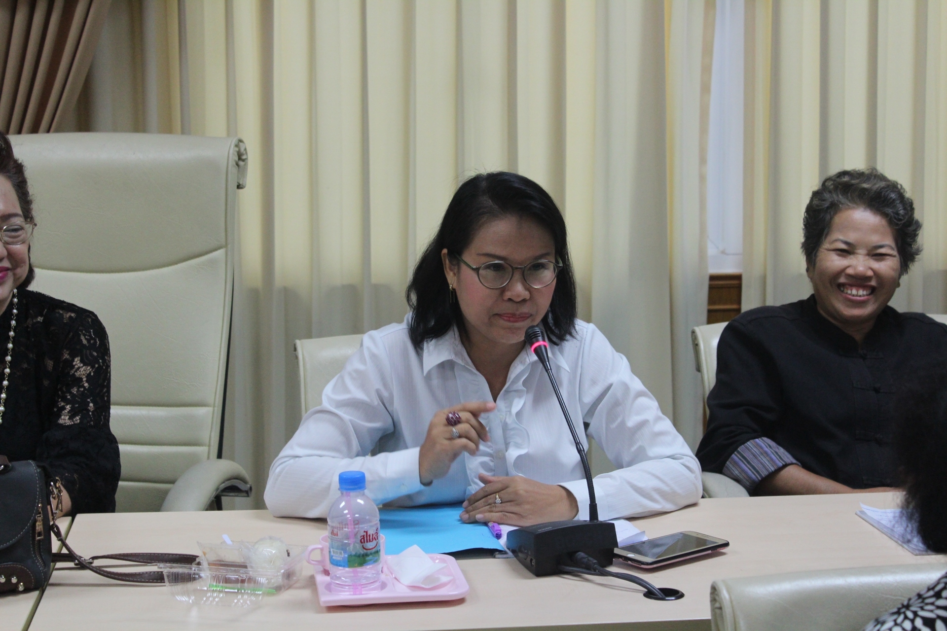 @ปทุมธานี ““ผู้ตรวจราชการกรมการพัฒนาชุมชน พร้อมคณะ ตรวจติดตามการดำเนินงานและพิจารณาคัดเลือกข้าราชการดีเด่นและหน่วยงานพัฒนาชุมชนใสสะอาด ประจำปี 2562”