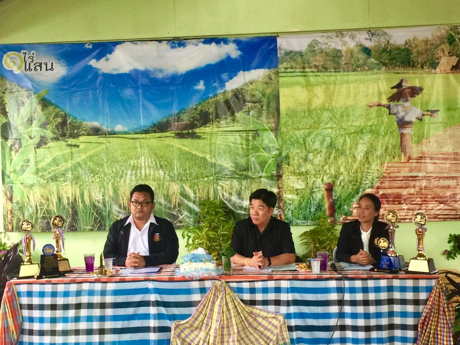 @ปทุมธานี “ผู้ตรวจราชการกรมการพัฒนาชุมชน ดำเนินการคัดเลือกข้าราชการดีเด่น กรมการพัฒนาชุมชน ประจำปี 2562 ประเภทพัฒนากรขวัญใจชุมชน จังหวัดปทุมธานี”
