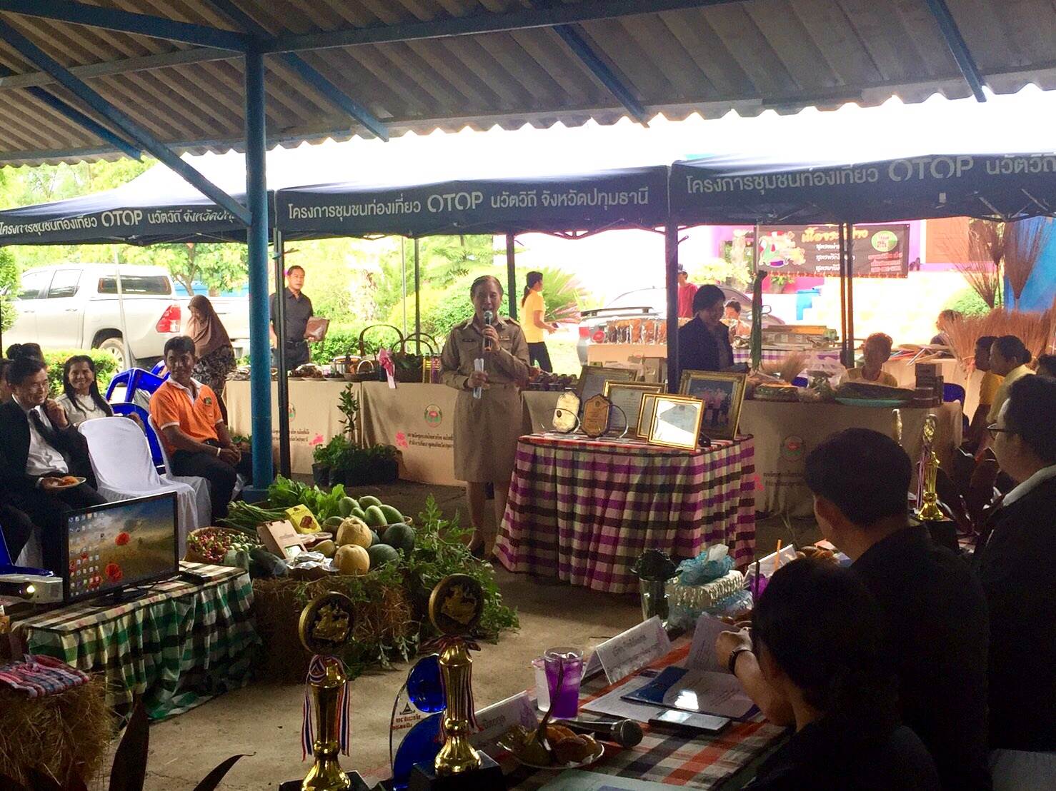 @ปทุมธานี “ผู้ตรวจราชการกรมการพัฒนาชุมชน ดำเนินการคัดเลือกข้าราชการดีเด่น กรมการพัฒนาชุมชน ประจำปี 2562 ประเภทพัฒนากรขวัญใจชุมชน จังหวัดปทุมธานี”
