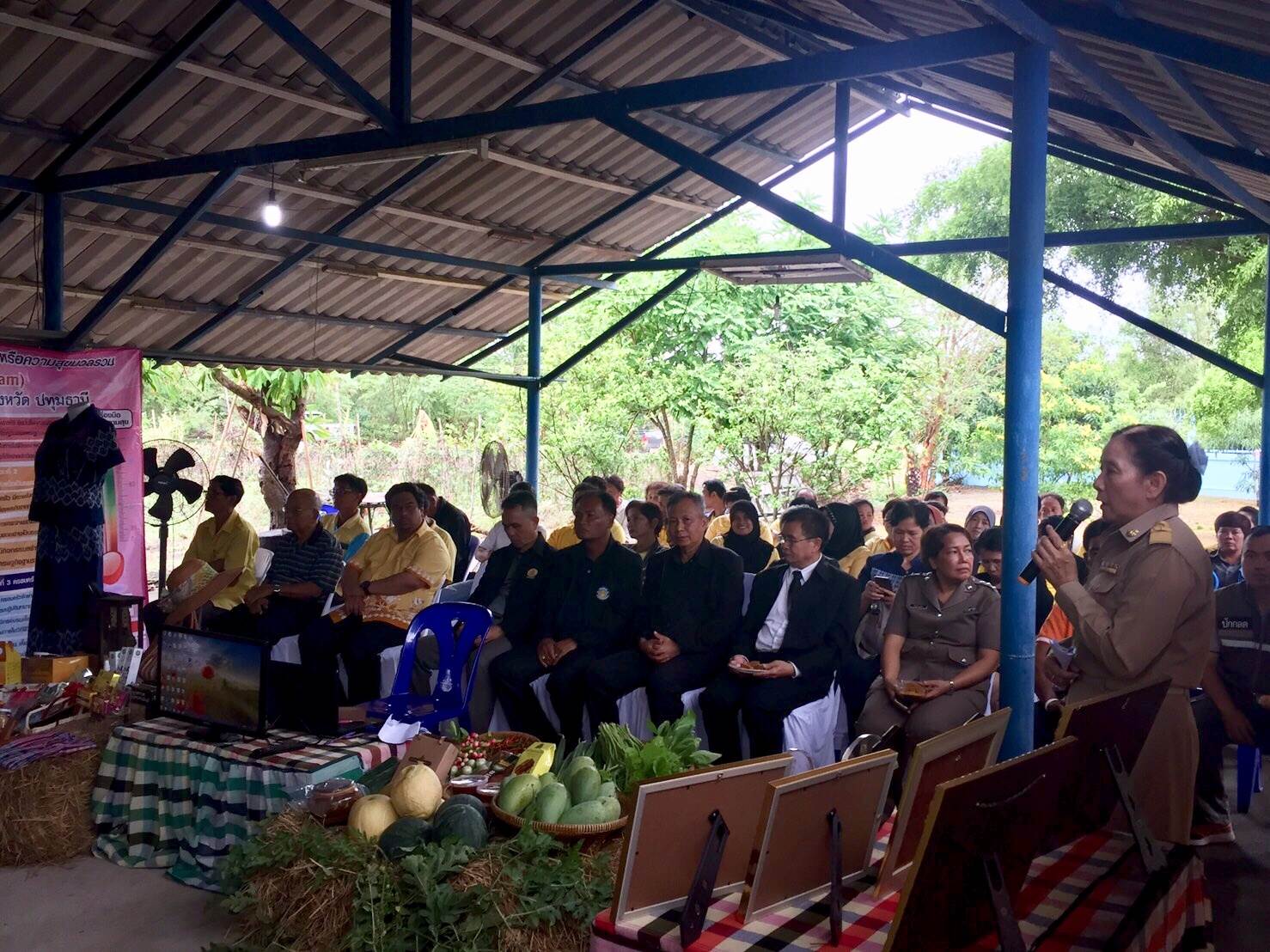 @ปทุมธานี “ผู้ตรวจราชการกรมการพัฒนาชุมชน ดำเนินการคัดเลือกข้าราชการดีเด่น กรมการพัฒนาชุมชน ประจำปี 2562 ประเภทพัฒนากรขวัญใจชุมชน จังหวัดปทุมธานี”