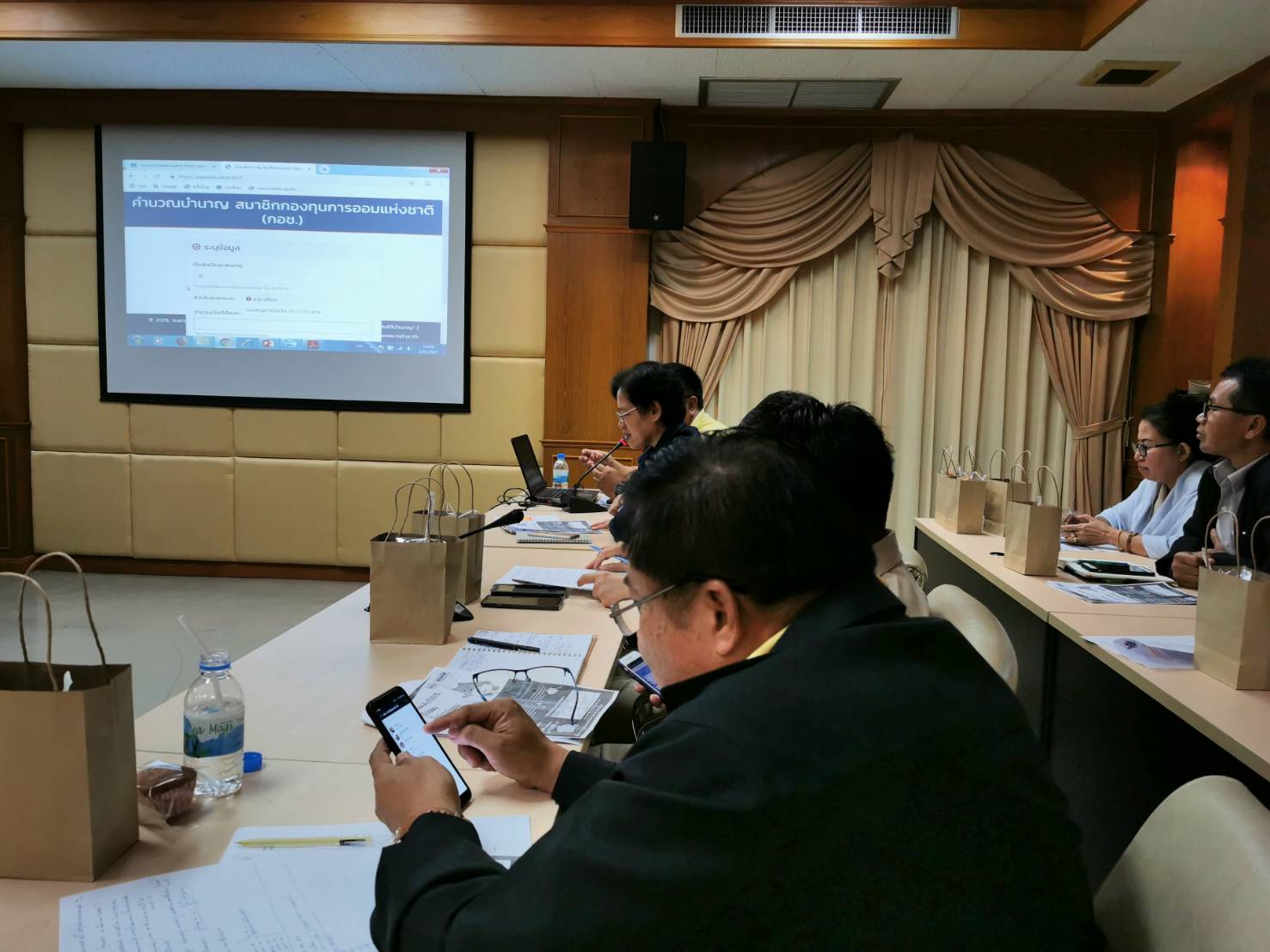 @ ปทุมธานี “การขับเคลื่อนการดำเนินการกองทุนการออมแห่งชาติ(กอช.) ในระดับจังหวัดปทุมธานี”