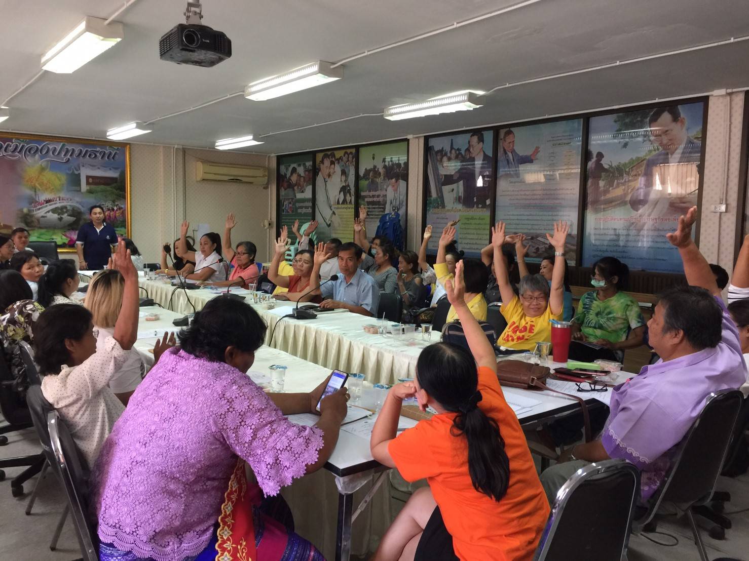@ปทุมธานี ถิ่นบัวหลวง”ประชุม​ ผู้ผลิต​ ผู้ประกอบการ​ OTOP​ทั้งอำเภอ เพื่อจัดตั้งองค์กรพัฒนาผู้ผลิตผู้ประกอบการส​ตรี​ OTOP​”