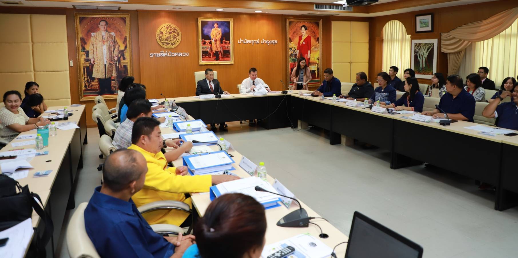 “@ปทุมธานี ถิ่นบัวหลวง”ประชุมโครงการเสริมสร้างจริยธรรมข้าราชการกรมการพัฒนาชุมชน สพจ.ปทุมธานี”