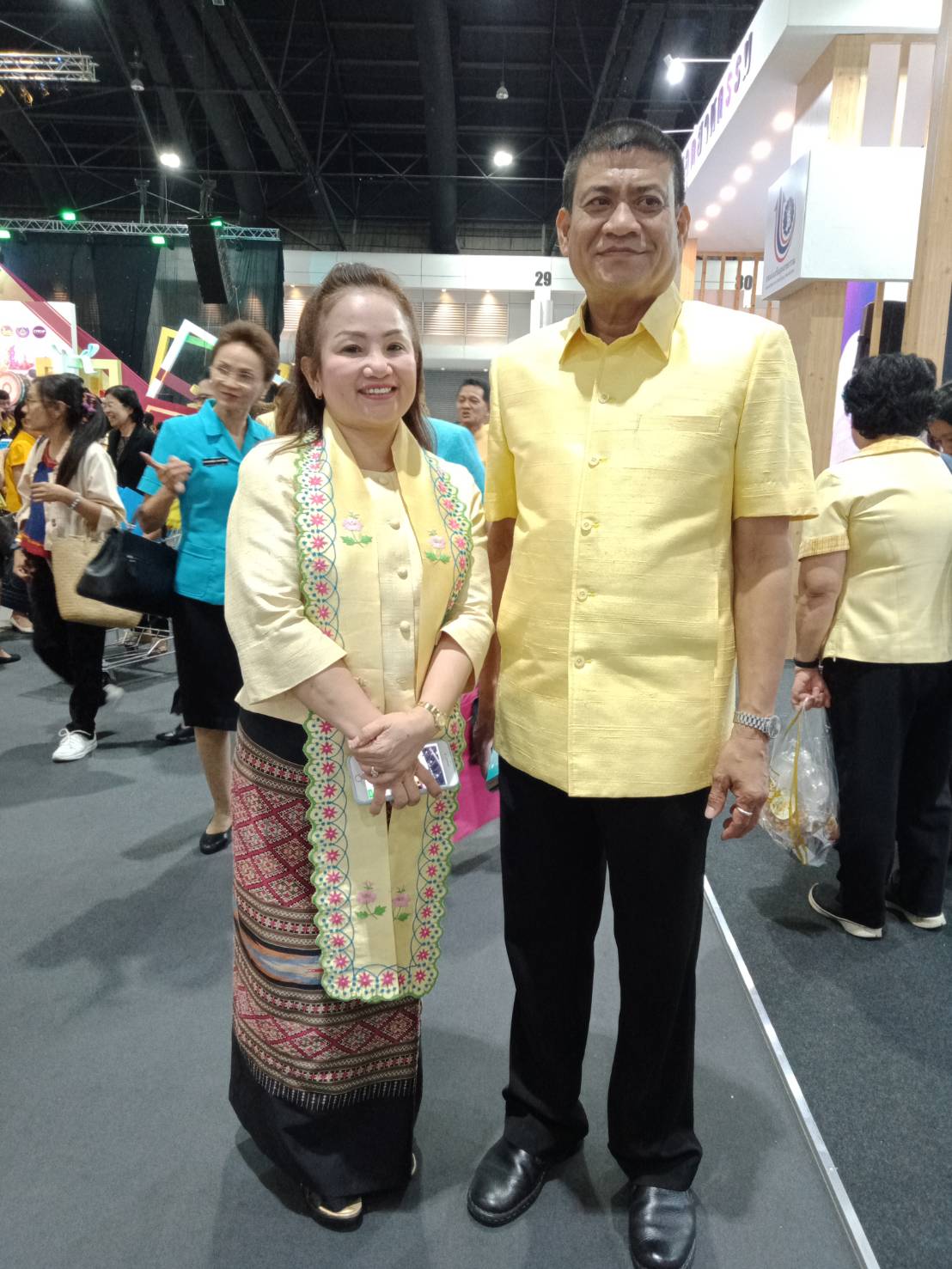 “@ปทุมธานี ถิ่นบัวหลวง”ร่วมกิจกรรมพิธีเปิดงาน Otop city 2019”