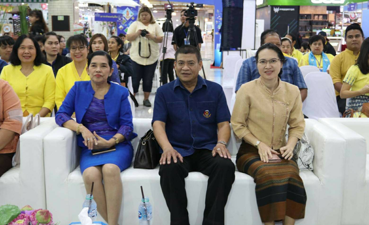 “@ปทุมธานี ถิ่นบัวหลวง”เปิดงานปทุมธานี แฟร์ ๒๕๖๒ ครั้งที่ ๔”