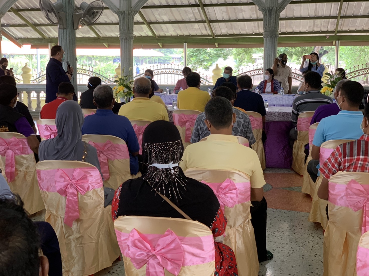 @ปทุมธานี “จังหวัดปทุมธานี ดำเนินการคัดเลือกหมู่บ้านเศรษฐกิจพอเพียง “อยู่เย็น เป็นสุข” และผู้นำกิจกรรมพัฒนาชุมชนดีเด่น ระดับจังหวัด ประจำปี ๒๕๖๓ อำเภอลำลูกกา”