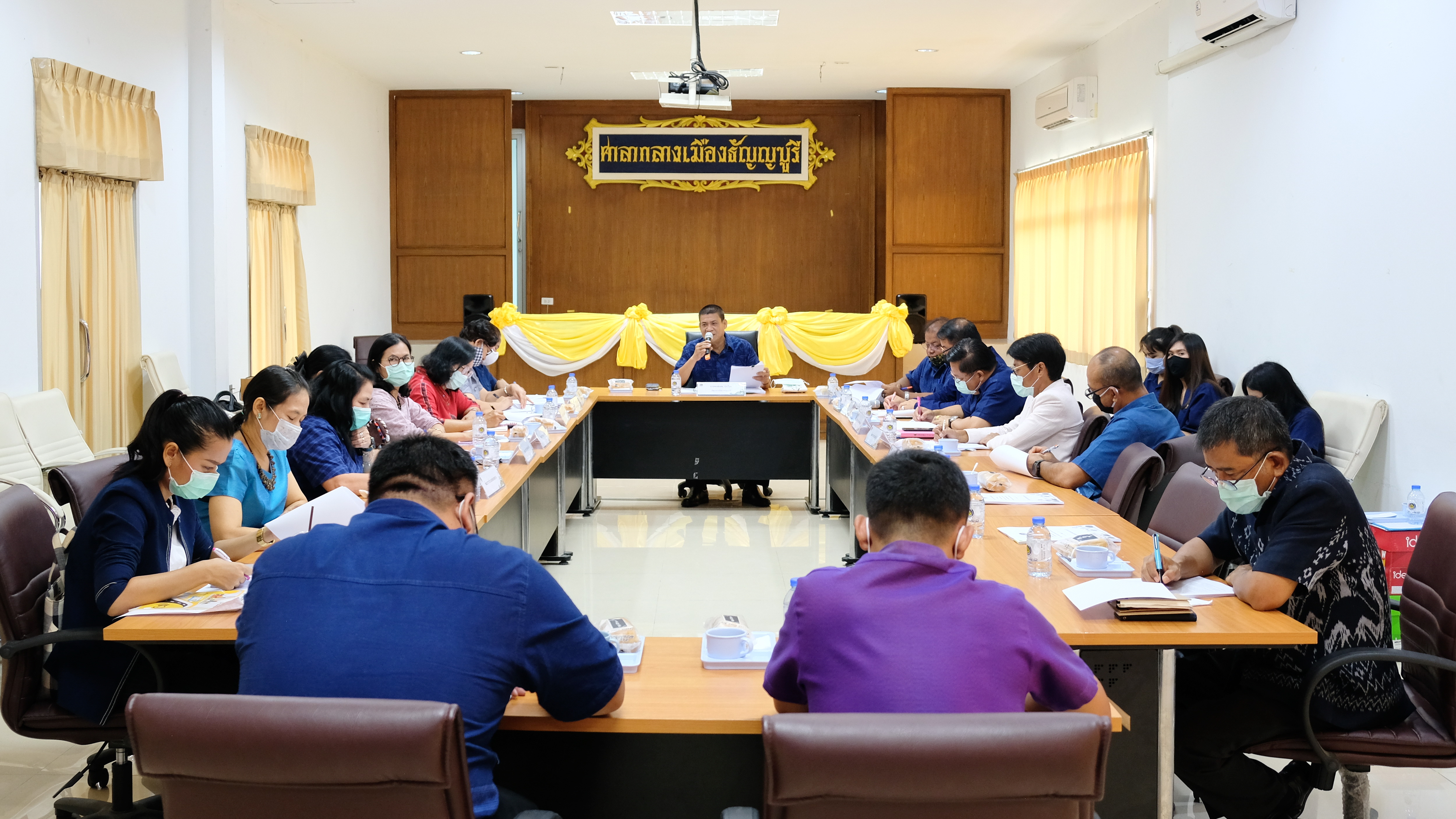 “@ปทุมธานี ถิ่นบัวหลวง” นายพงษ์เทพ รุ่งเรือง พัฒนาการจังหวัดปทุมธานีเป็นประธานการประชุมประจำเดือนมิถุนายน พ.ศ.๒๕๖๓