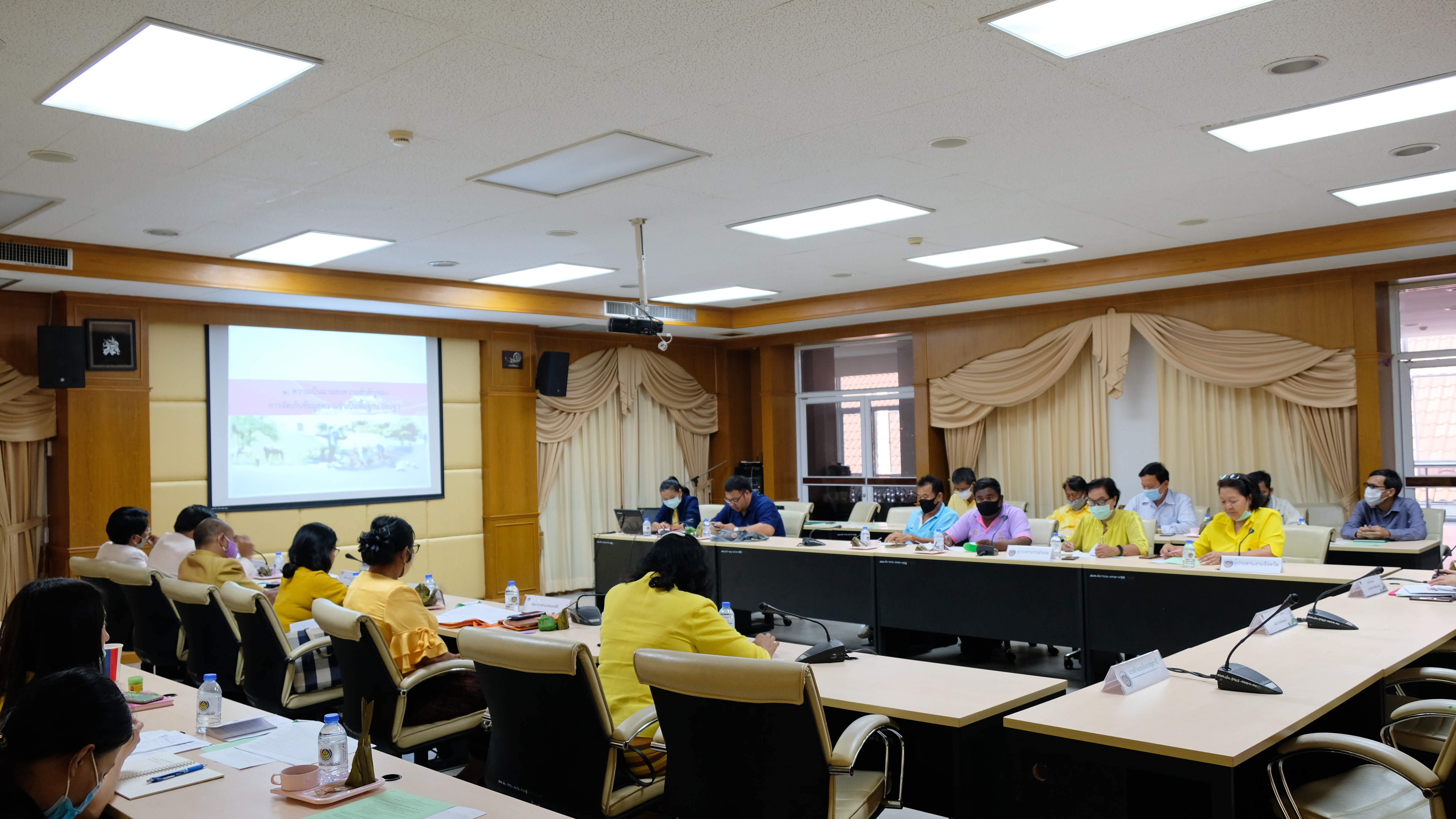 @ปทุมธานี ถิ่นบัวหลวง “ประชุมการจัดเก็บข้อมูลความจำเป็นพื้นฐาน (จปฐ.) ด้วยเครื่องมืออิเล็กทรอนิกส์ ปี ๒๕๖๓”