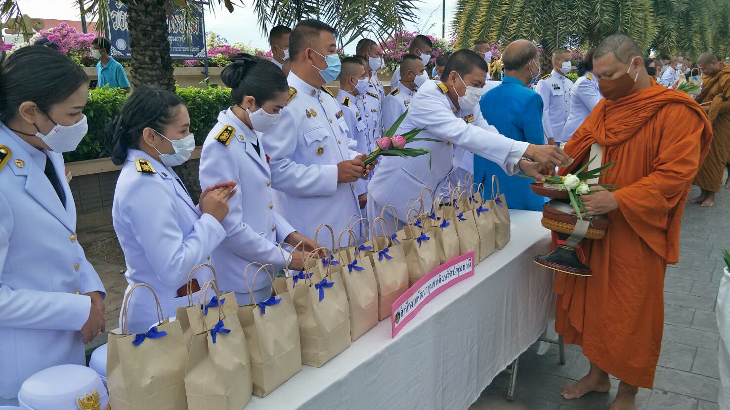 @ปทุมธานี ถิ่นบัวหลวง “วันเฉลิมพระชนมพรรษา ๑๒ สิงหาคม ๒๕๖๓”