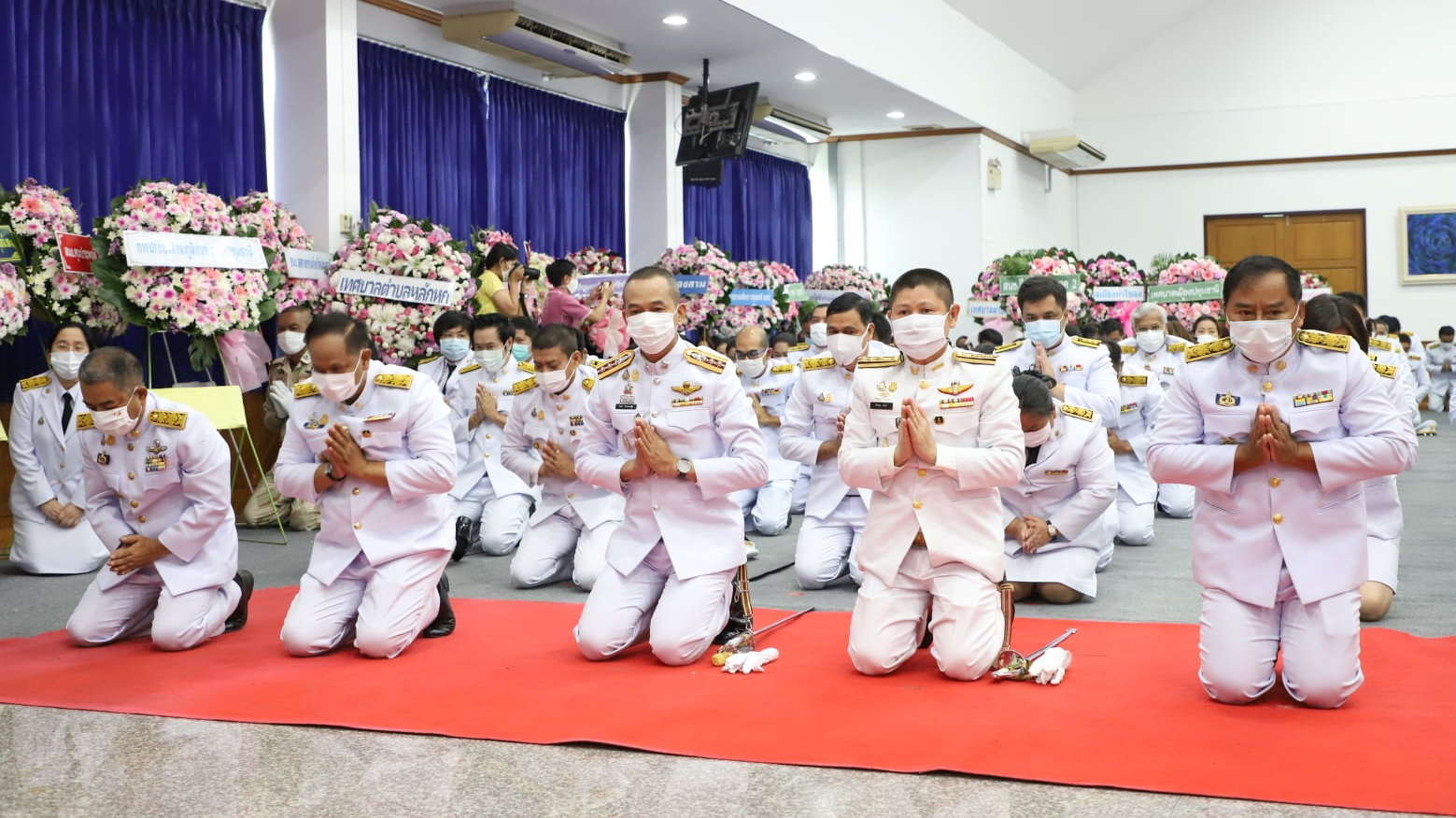 @ปทุมธานี ถิ่นบัวหลวง “พช.ปทุมธานี ร่วมพิธีวางพวงมาลาและถวายบังคม เบื้องหน้าพระบรมฉายาลักษณ์ เนื่องในวันคล้ายวันสวรรคต รัชกาลที่ ๕”