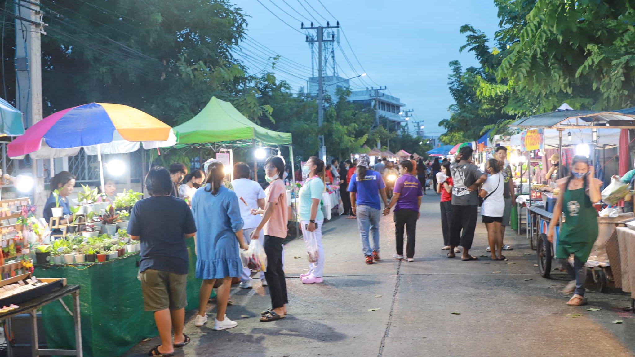 @ปทุมธานี ถิ่นบัวหลวง “พช.ปทุมธานี จัดกิจกรรม ถนนคนเดินจัตุรัสปทุมธานี ๒๕๖๓”