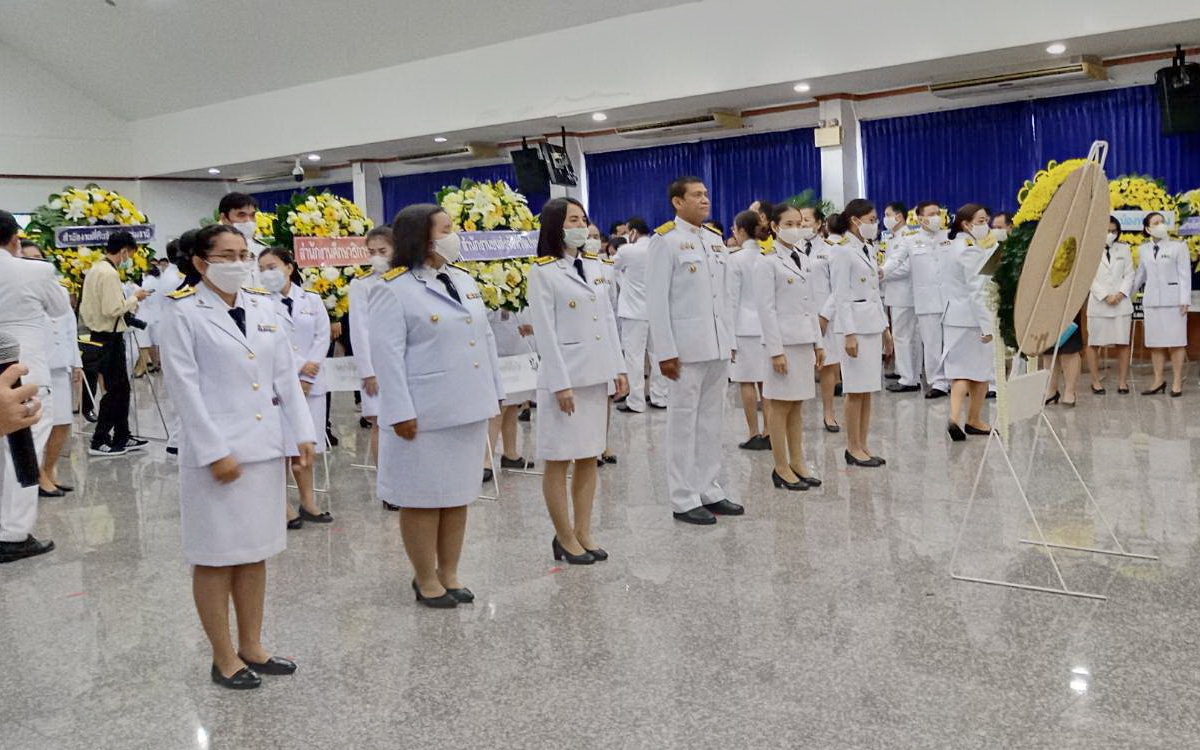 @ปทุมธานี ถิ่นบัวหลวง “พช.ปทุมธานี ร่วมพิธีวันคล้ายวันสวรรคต รัชกาลที่ ๙”