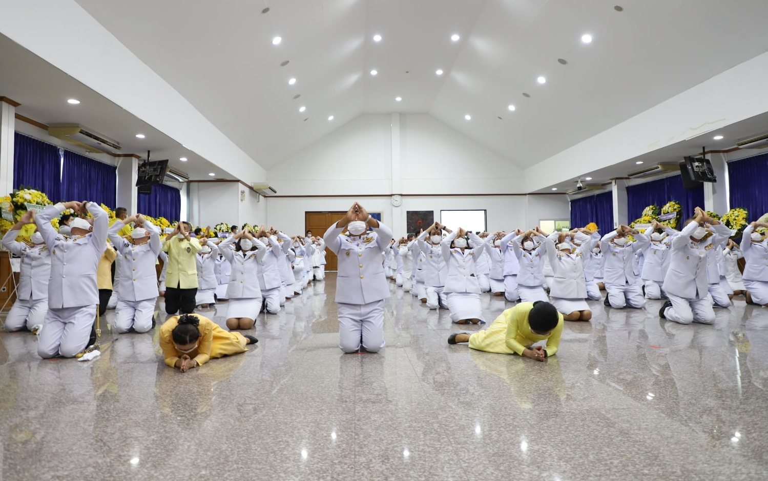 @ปทุมธานี ถิ่นบัวหลวง “พช.ปทุมธานี ร่วมพิธีวันคล้ายวันสวรรคต รัชกาลที่ ๙”