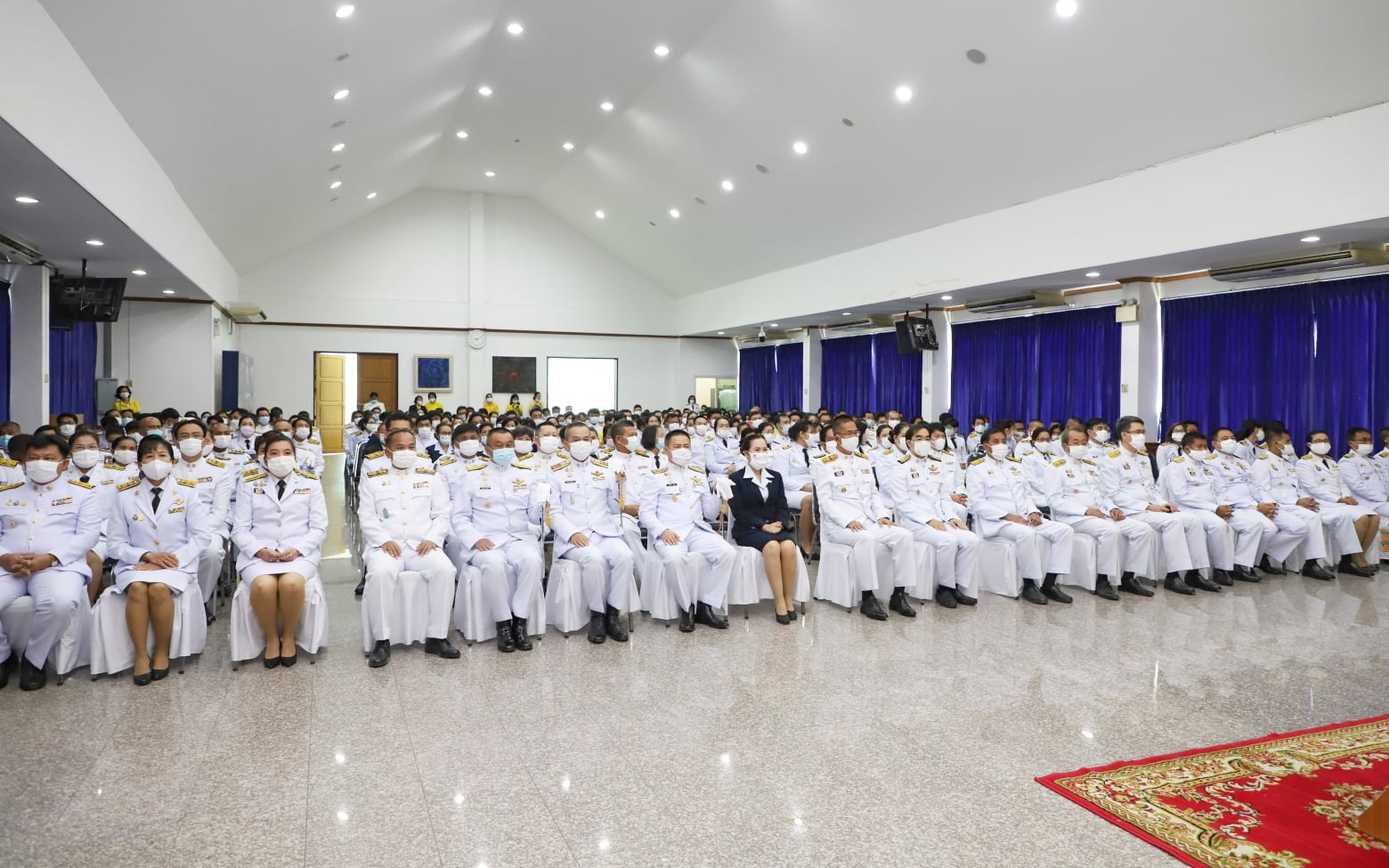 @ปทุมธานี ถิ่นบัวหลวง “พช.ปทุมธานี ร่วมพิธีวางพานพุ่มเนื่องในวันพระบิดาแห่งฝนหลวง ประจำปี ๒๕๖๓”